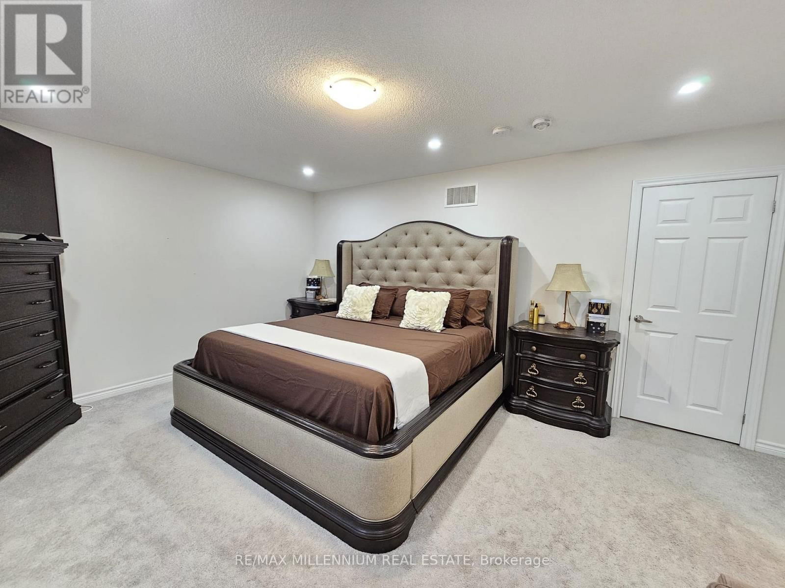 139 CROMBIE STREET Image 25