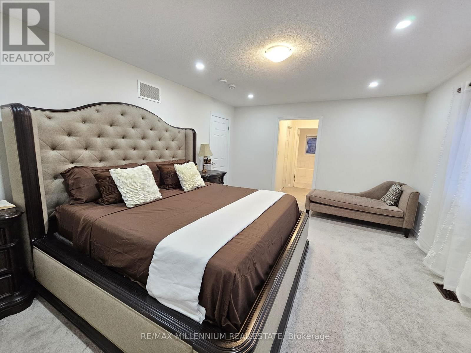 139 CROMBIE STREET Image 26