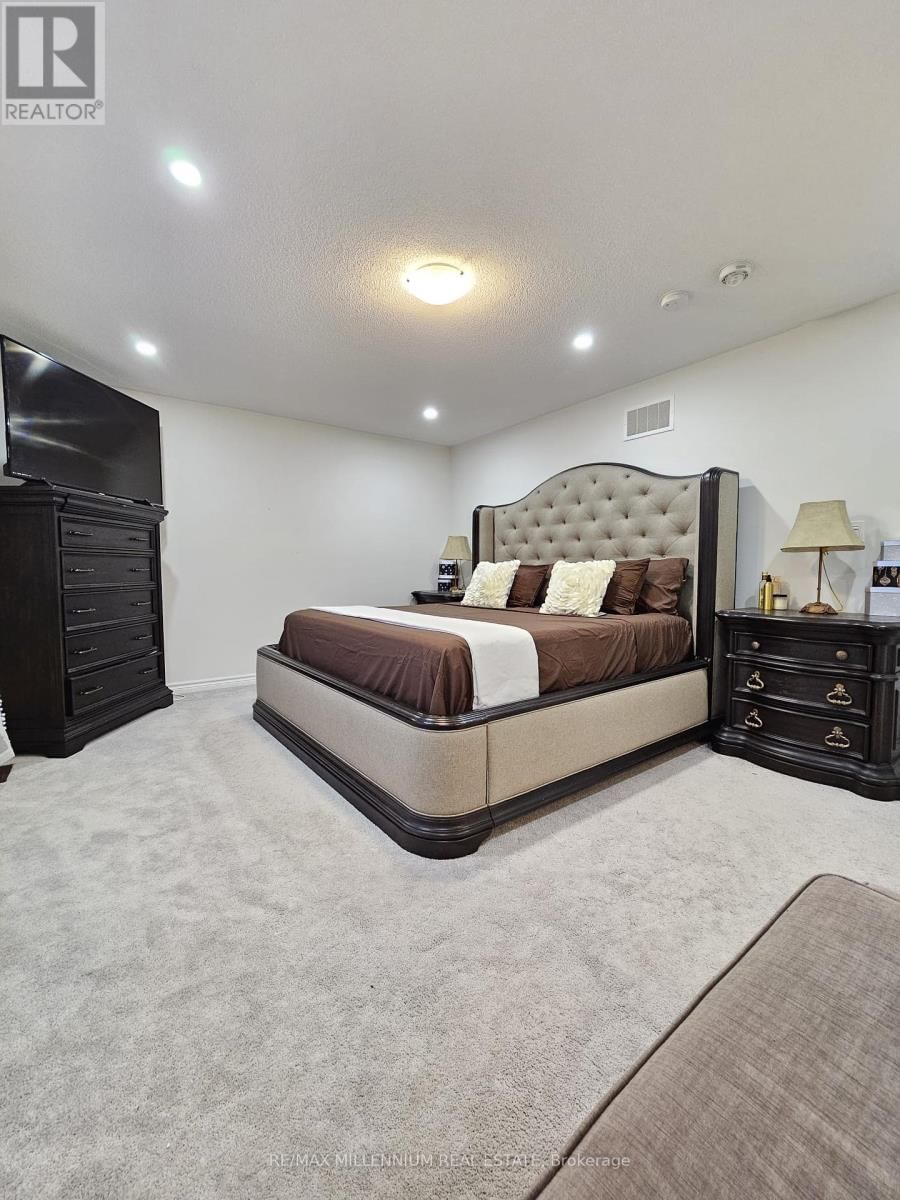 139 CROMBIE STREET Image 27