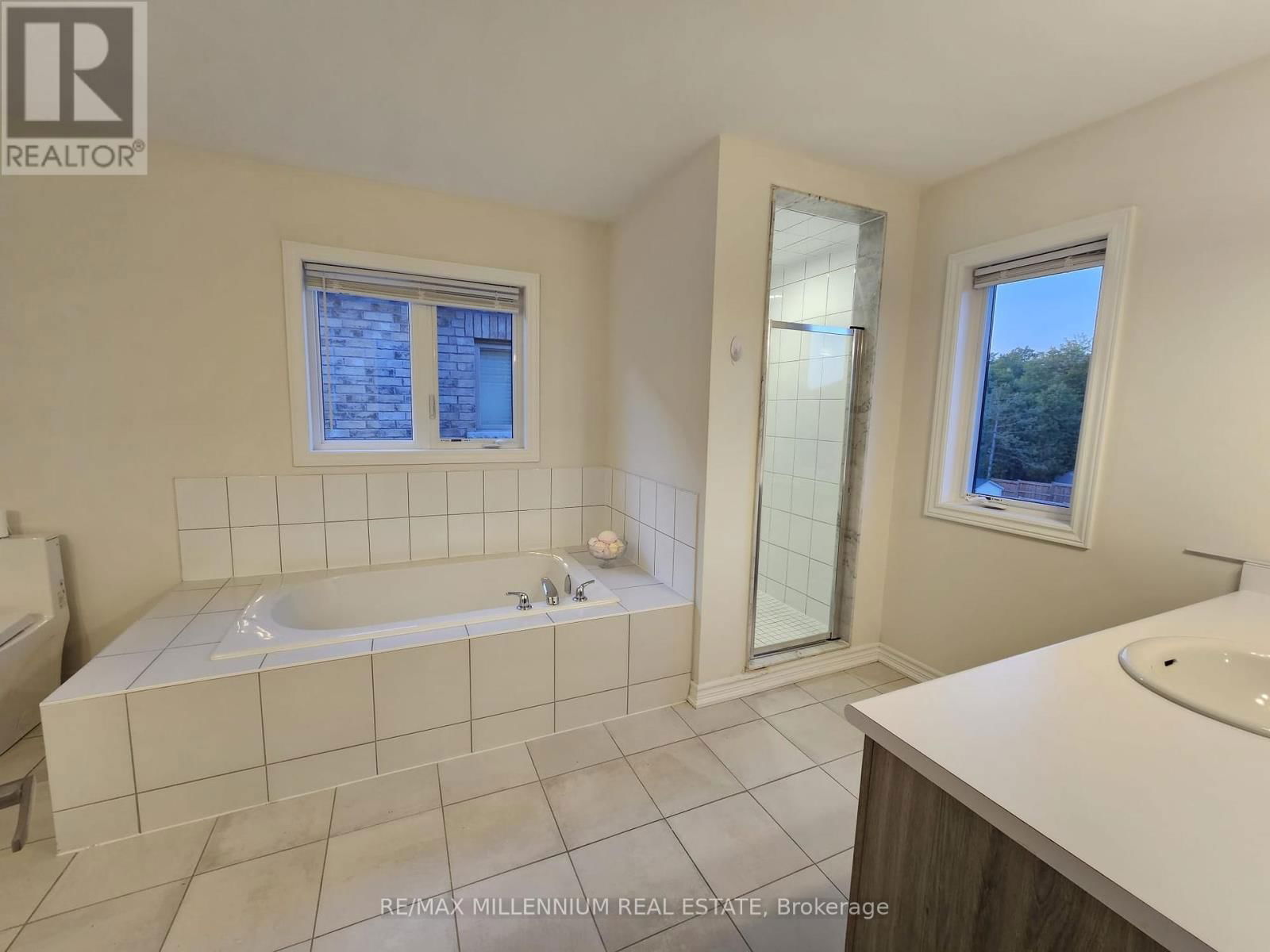 139 CROMBIE STREET Image 28