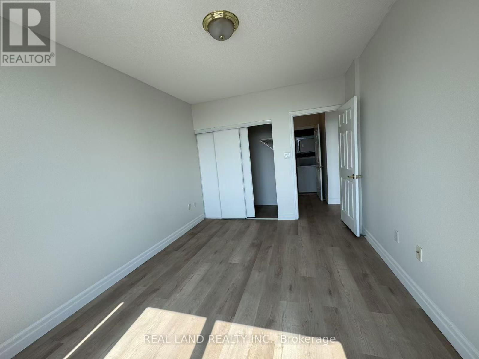 2539 - 125 OMNI DRIVE Image 8