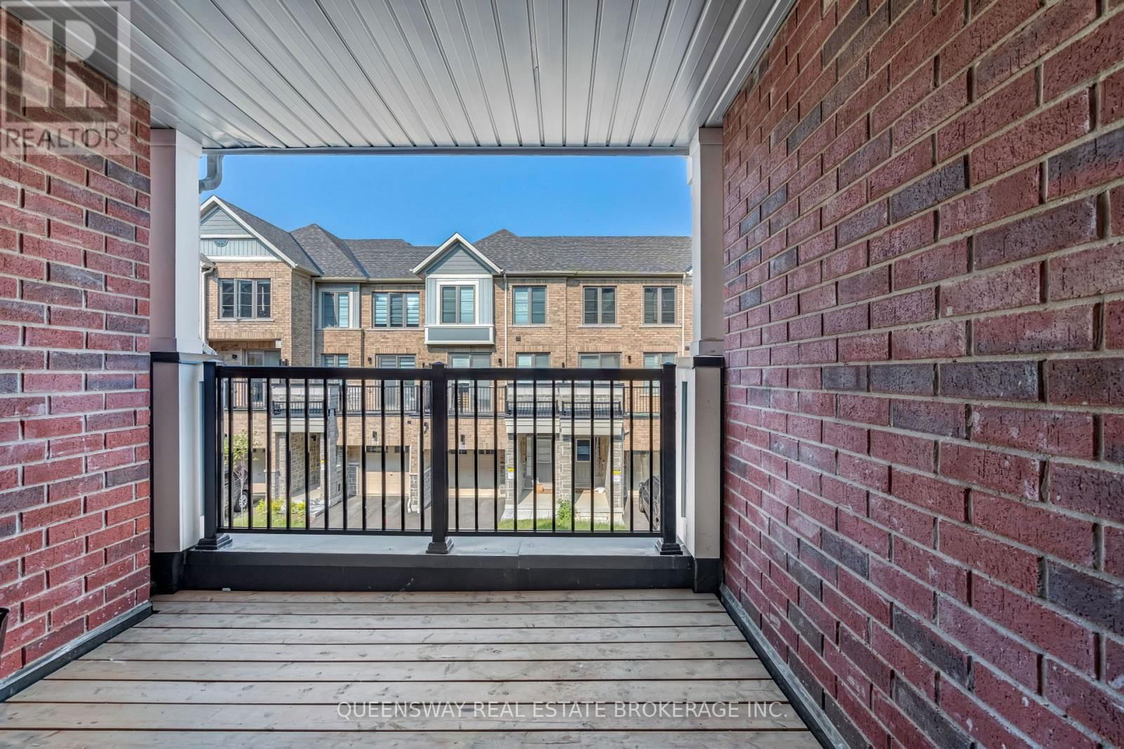 71 WATERSIDE WAY Image 15