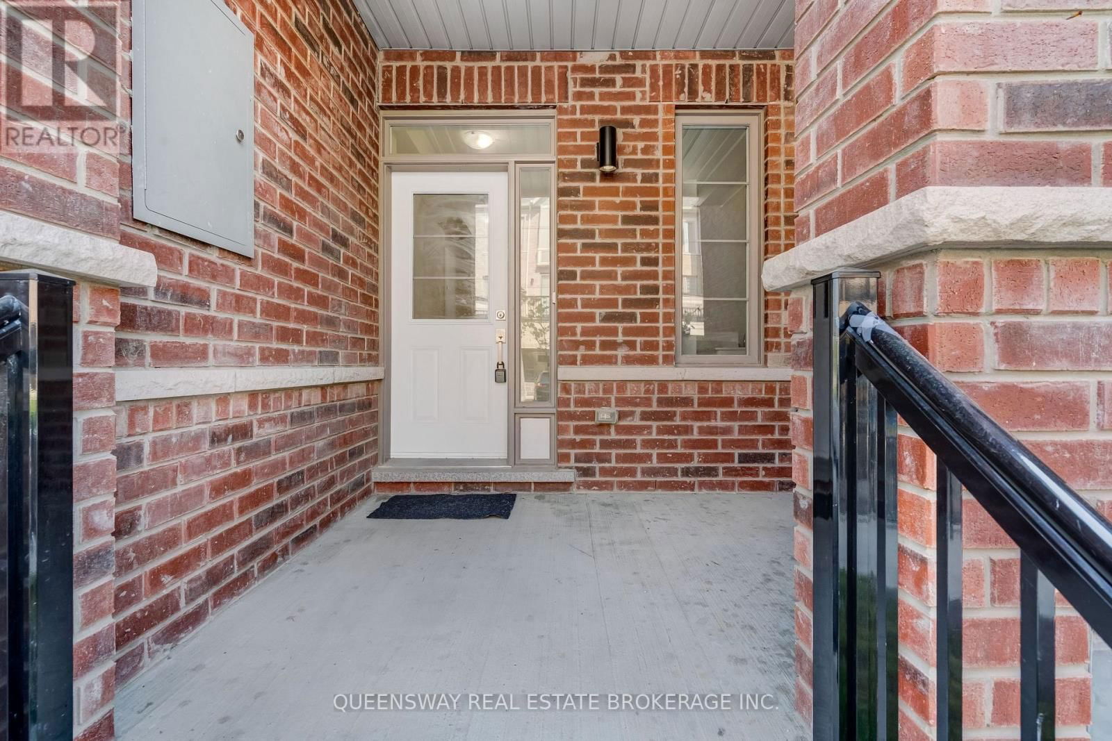 71 WATERSIDE WAY Image 2