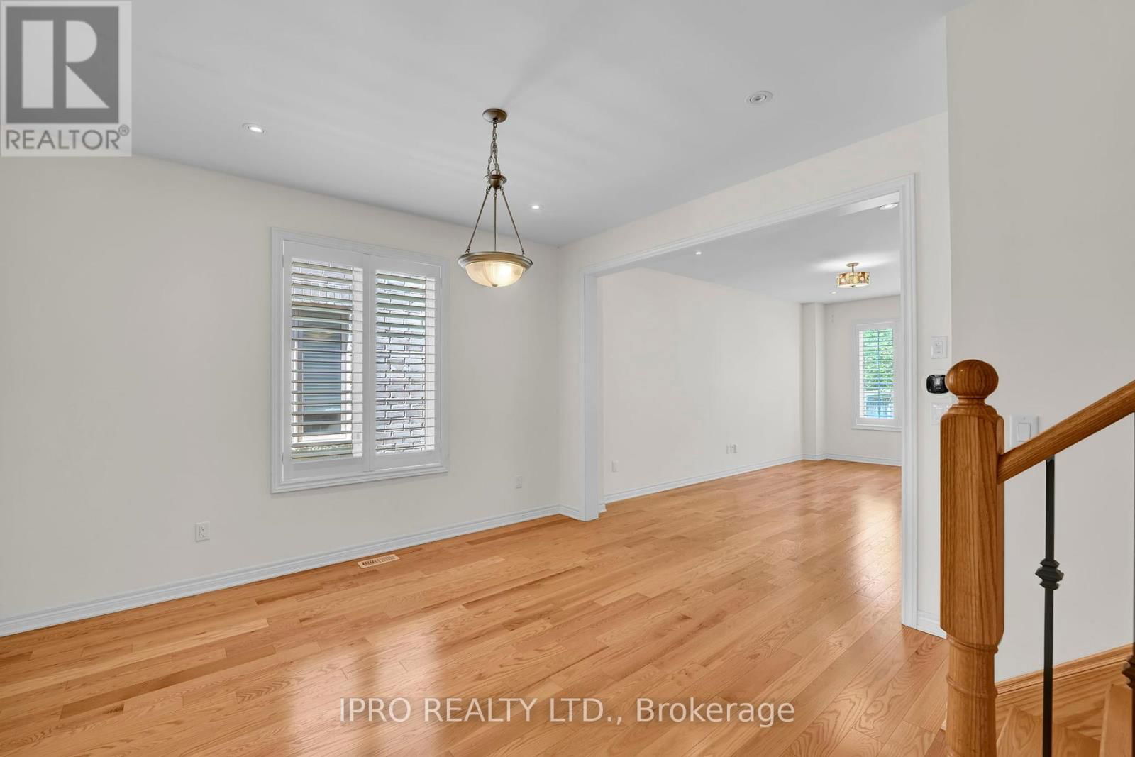 128 BRIDLEWOOD BOULEVARD Image 11
