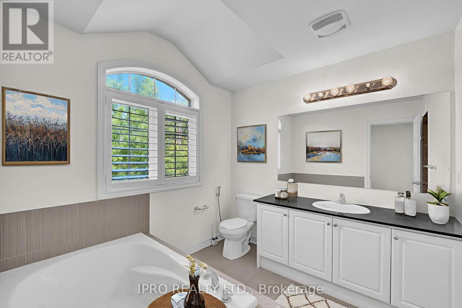128 BRIDLEWOOD BOULEVARD Image 15