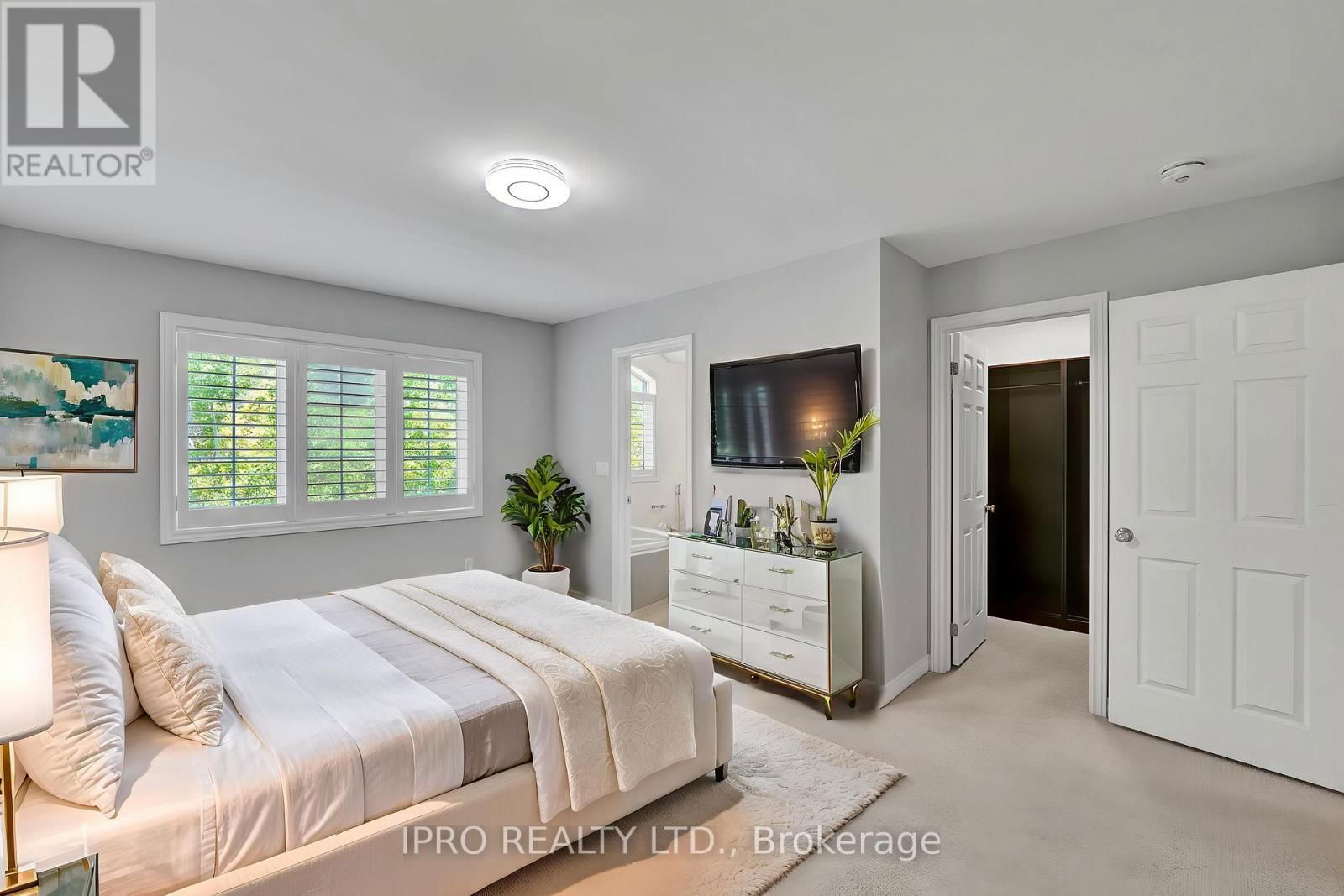 128 BRIDLEWOOD BOULEVARD Image 16