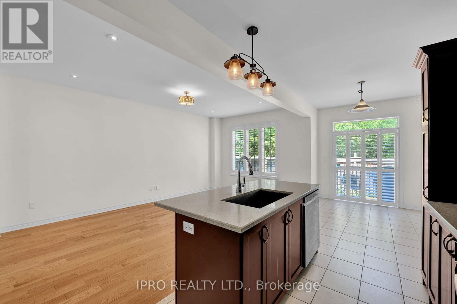 128 BRIDLEWOOD BOULEVARD Image 21