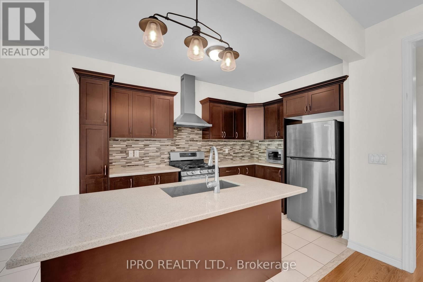 128 BRIDLEWOOD BOULEVARD Image 22