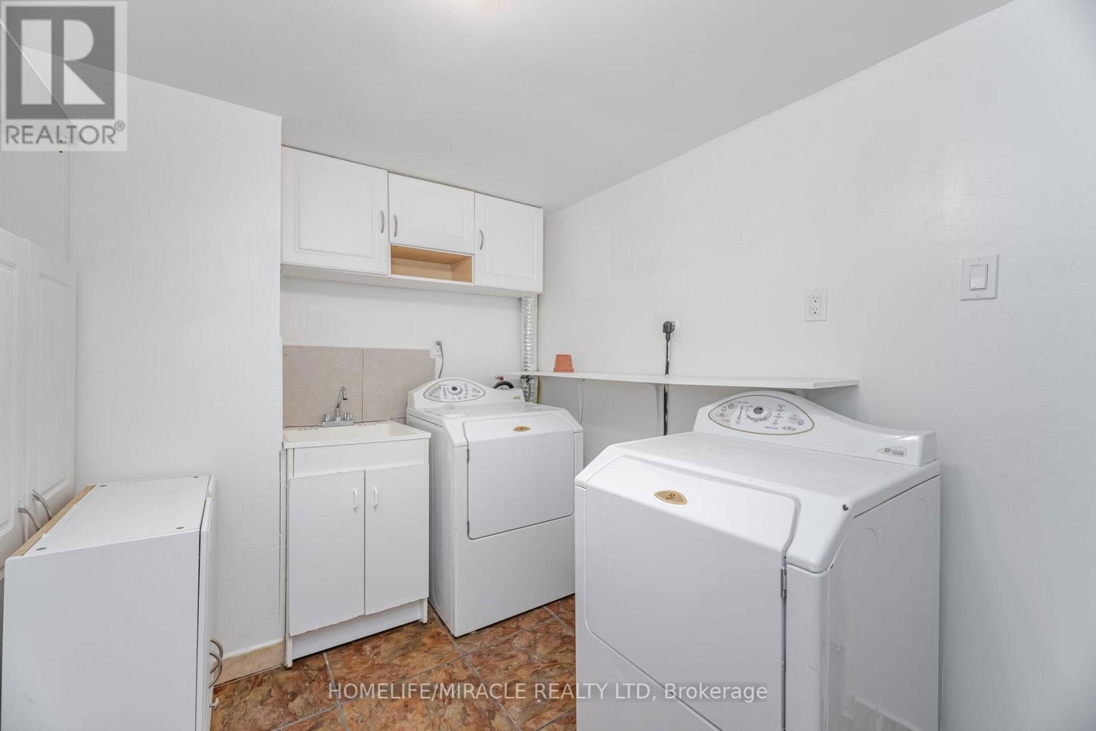 1659 DREYBER COURT Image 48