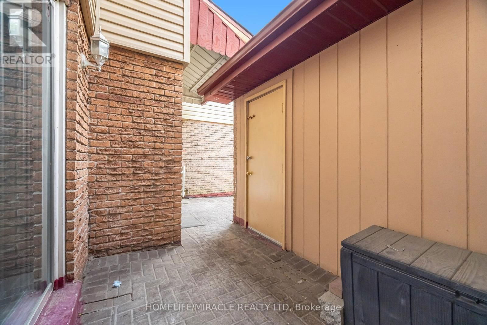 1659 DREYBER COURT Image 7