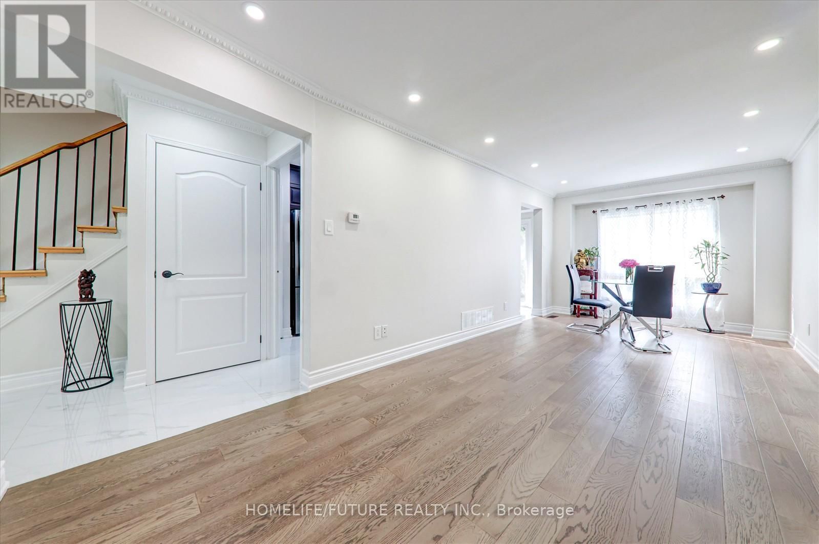 11 - 401 SEWELLS ROAD Image 16