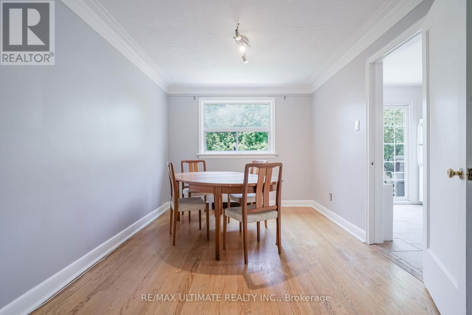 MAIN - 152 WESTBOURNE AVENUE Image 14