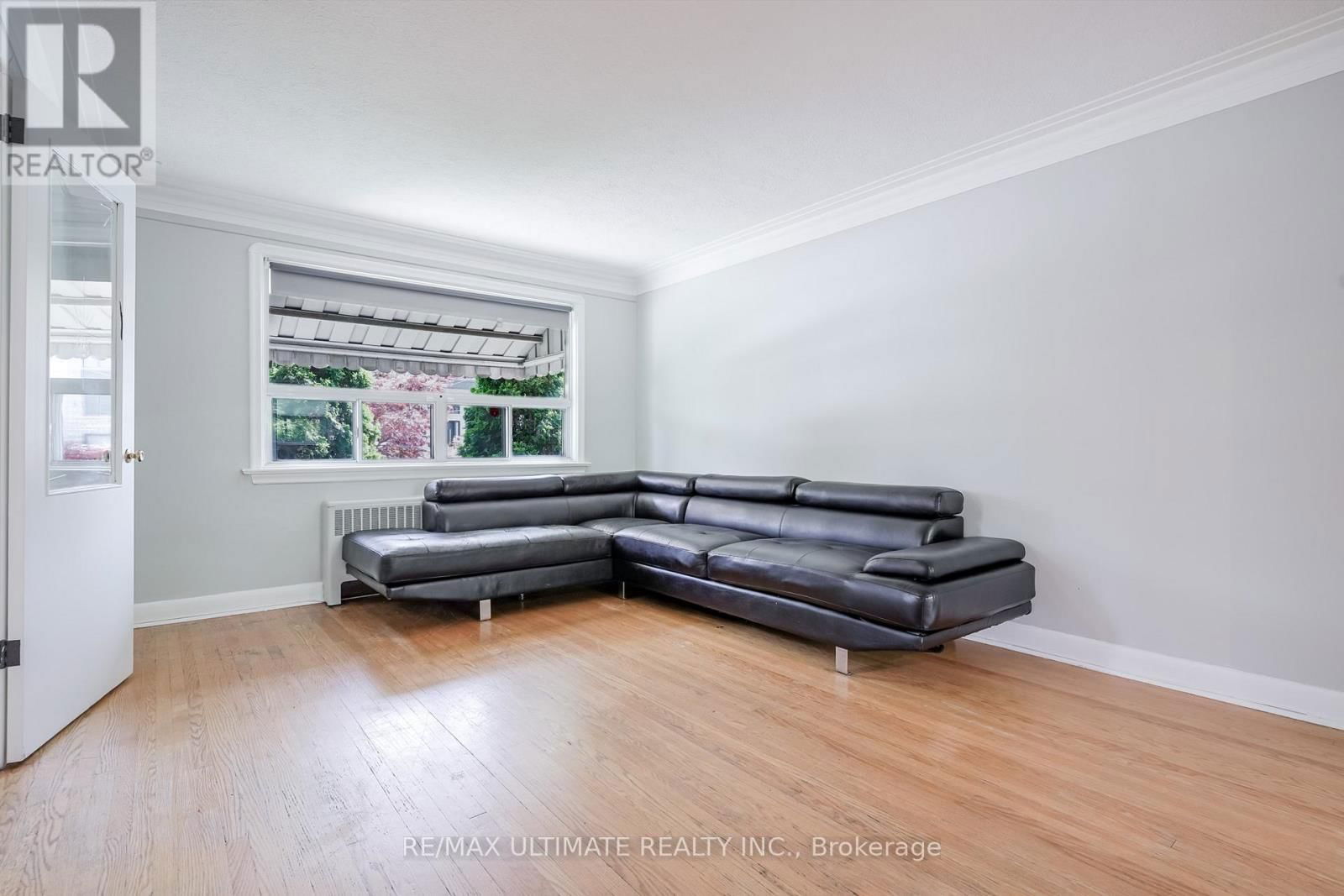 MAIN - 152 WESTBOURNE AVENUE Image 8