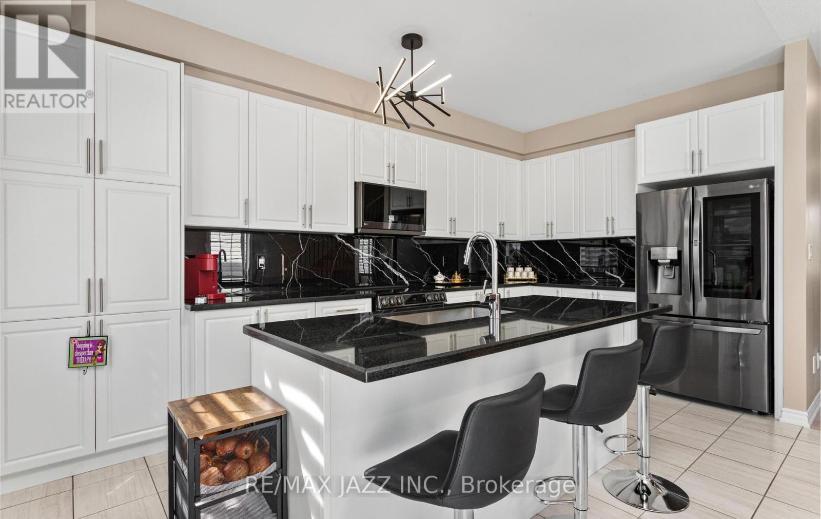 87 HONEY CRISP LANE Image 16