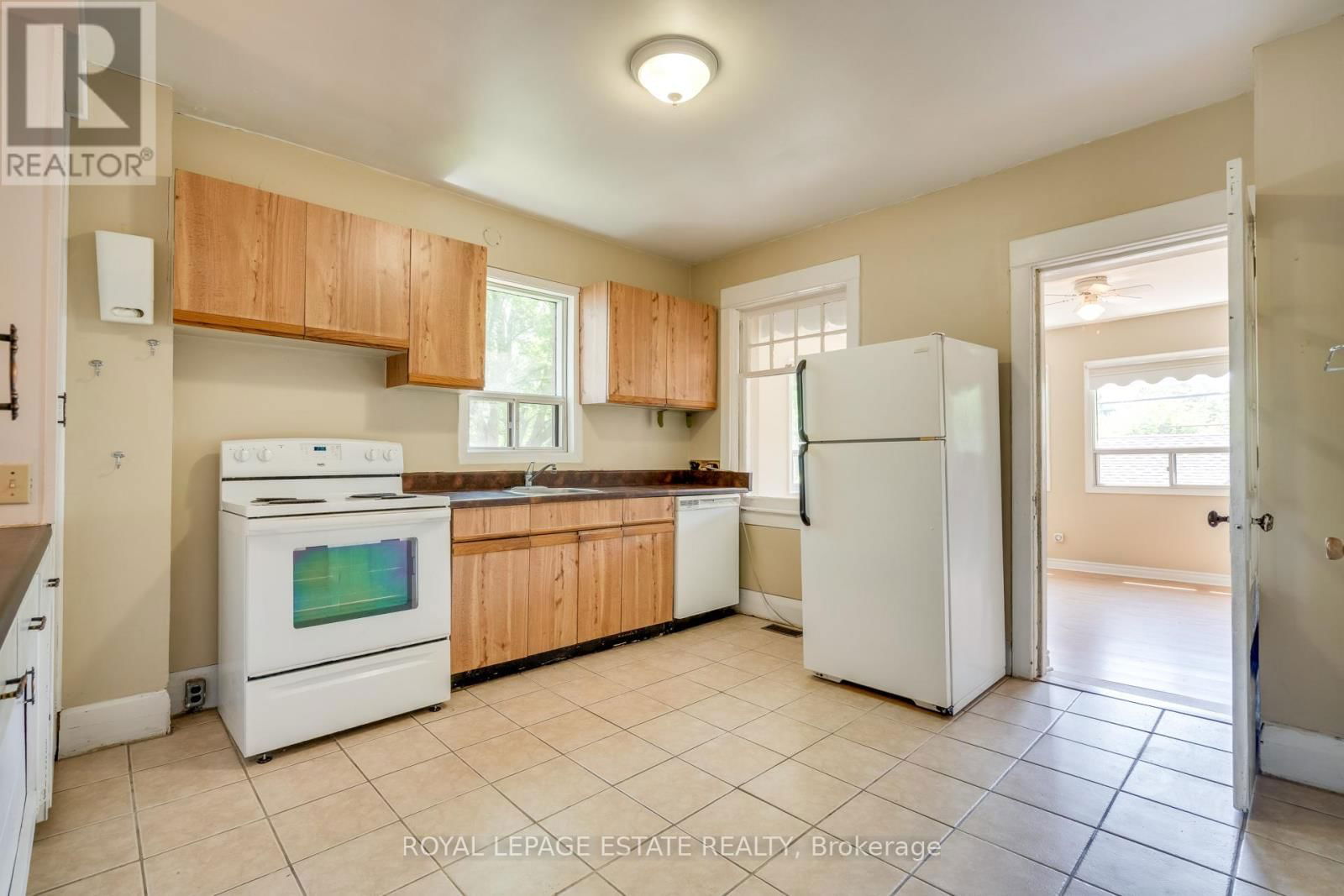 54 KENILWORTH AVENUE Image 10