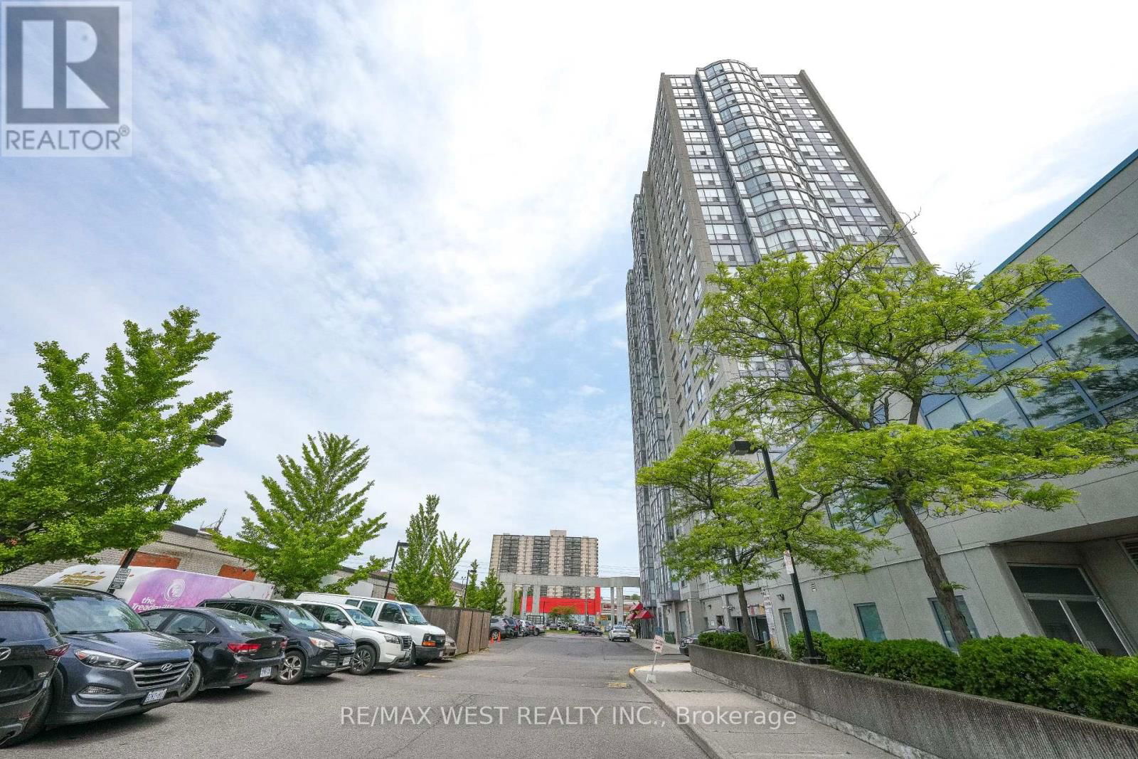 608 - 1470 MIDLAND AVENUE Image 2