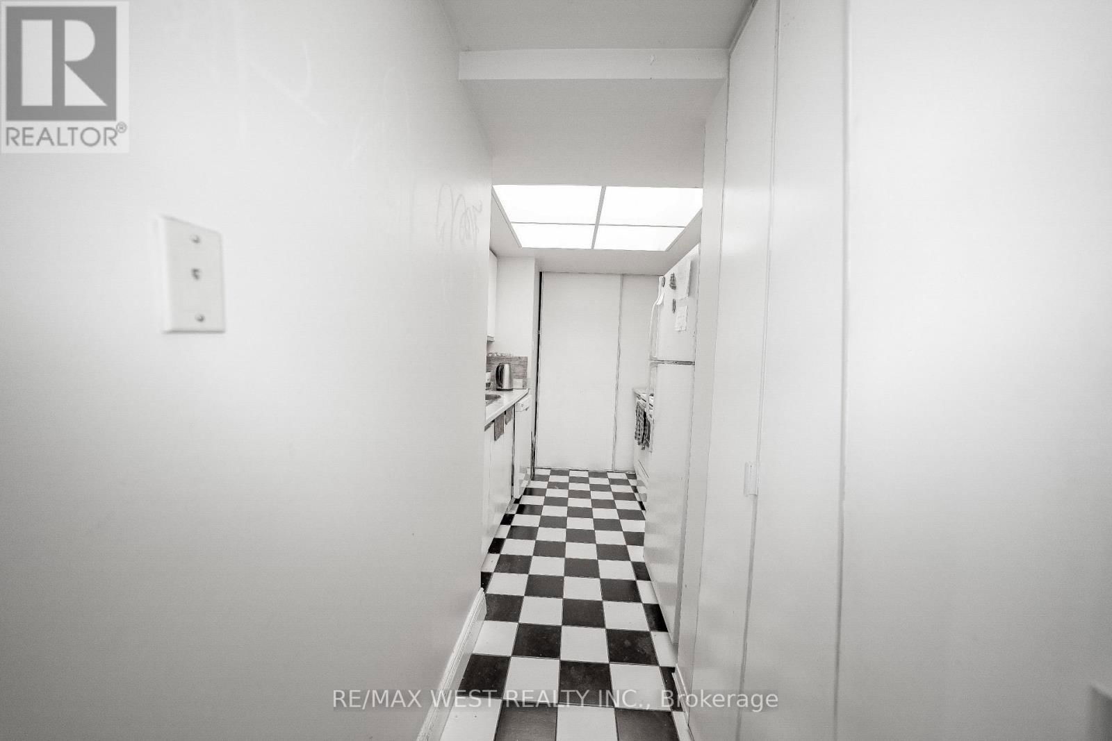 608 - 1470 MIDLAND AVENUE Image 23