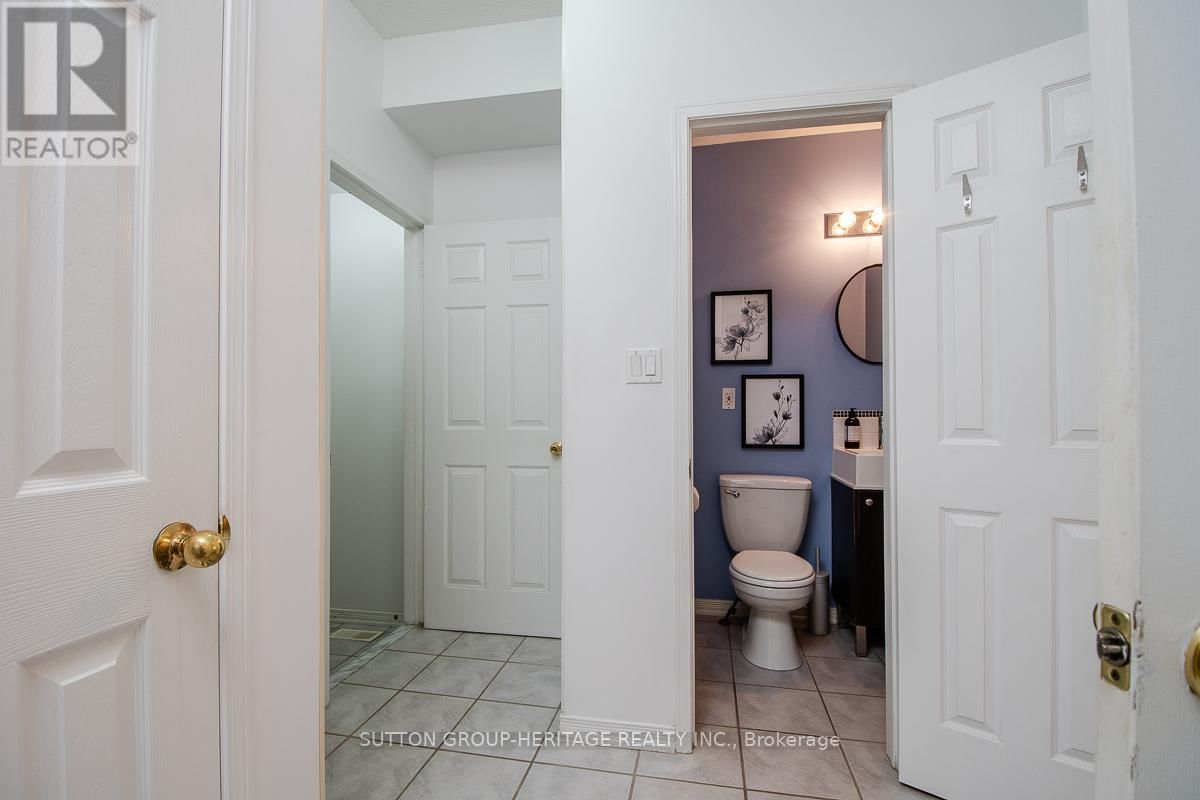 26 FILMIC LANE Image 12