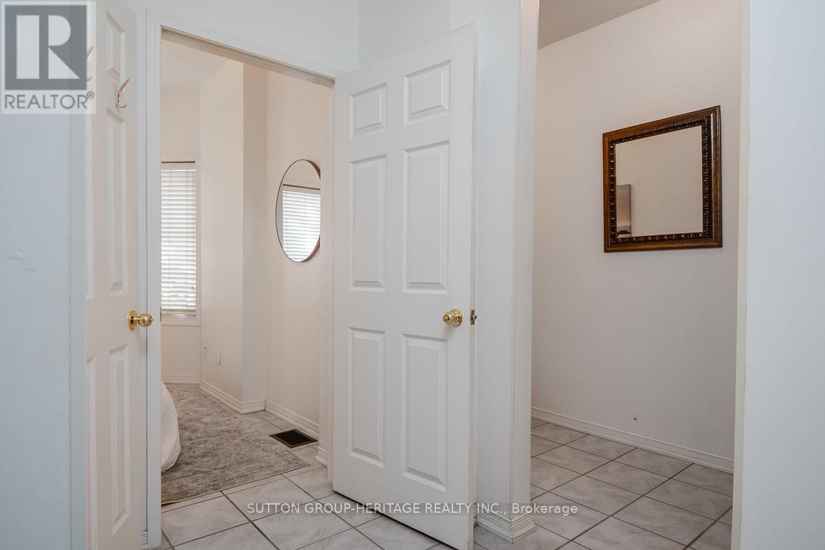 26 FILMIC LANE Image 13