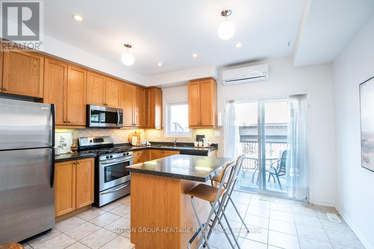 26 FILMIC LANE Image 20