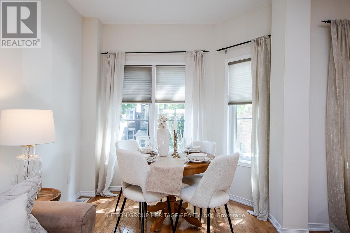 26 FILMIC LANE Image 34