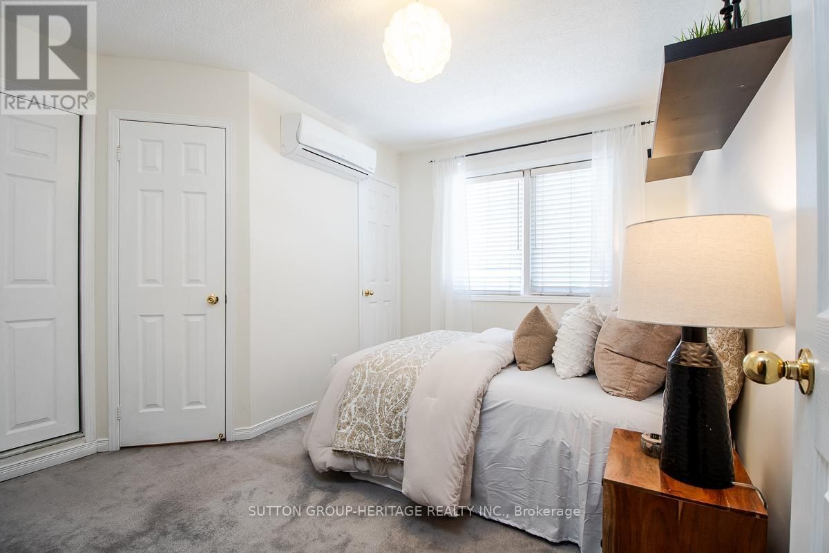 26 FILMIC LANE Image 42