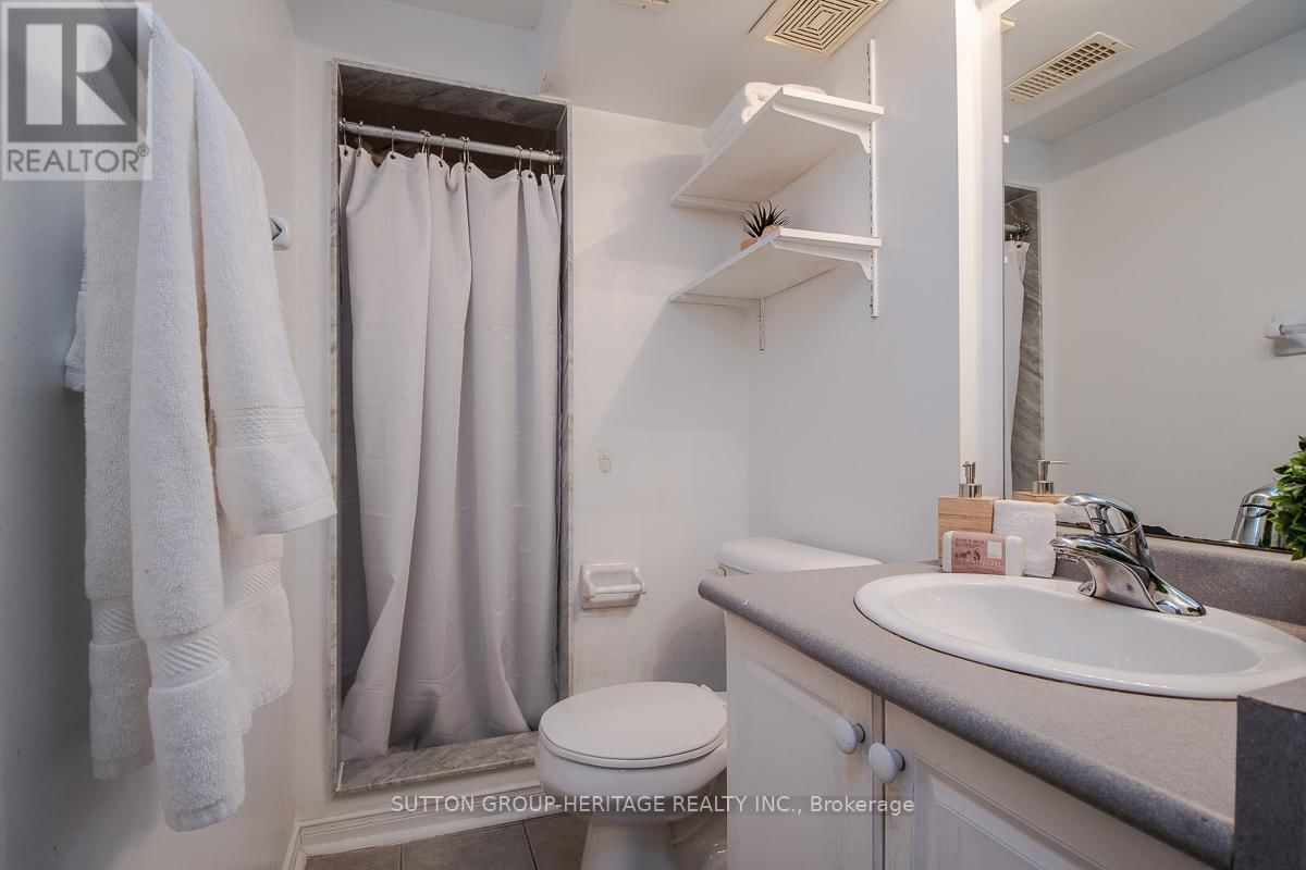 26 FILMIC LANE Image 49
