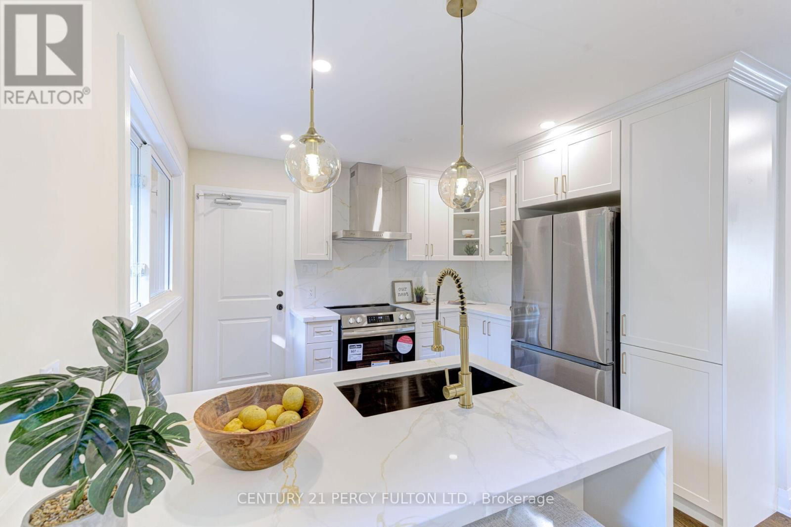 152 SIMPSON ROAD Image 17