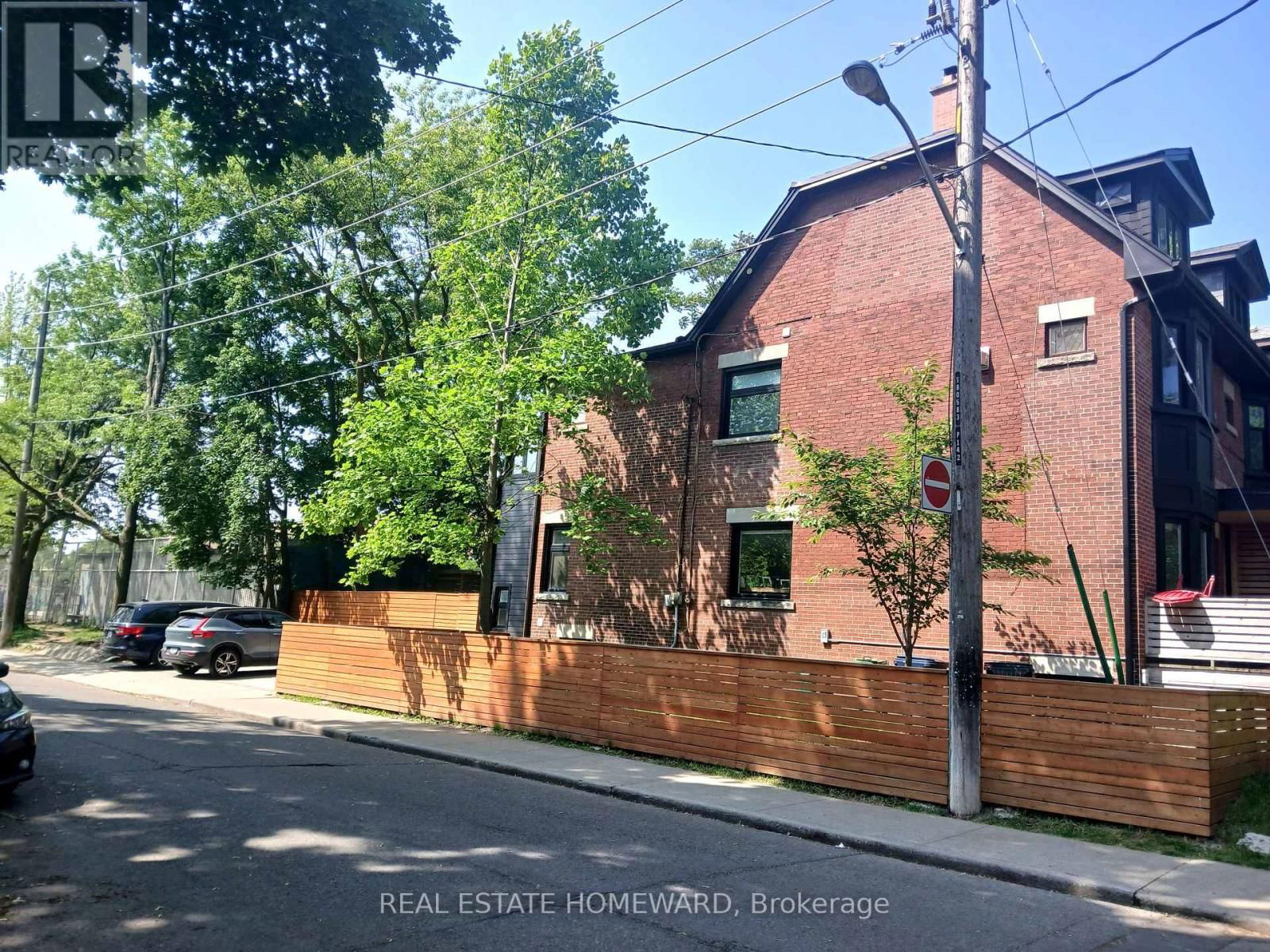 87 BROWNING AVENUE Image 3