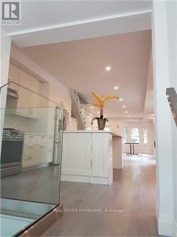 87 BROWNING AVENUE Image 5