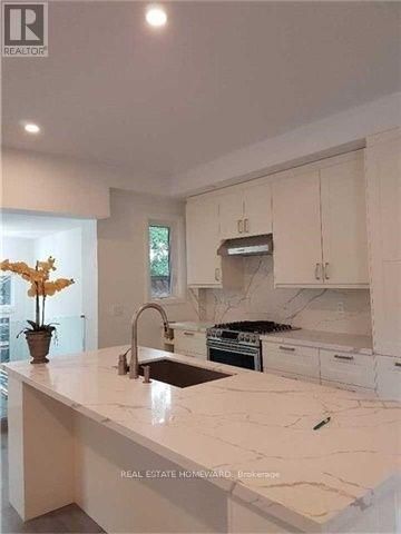 87 BROWNING AVENUE Image 7
