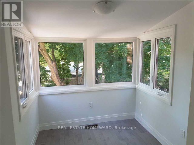 87 BROWNING AVENUE Image 9
