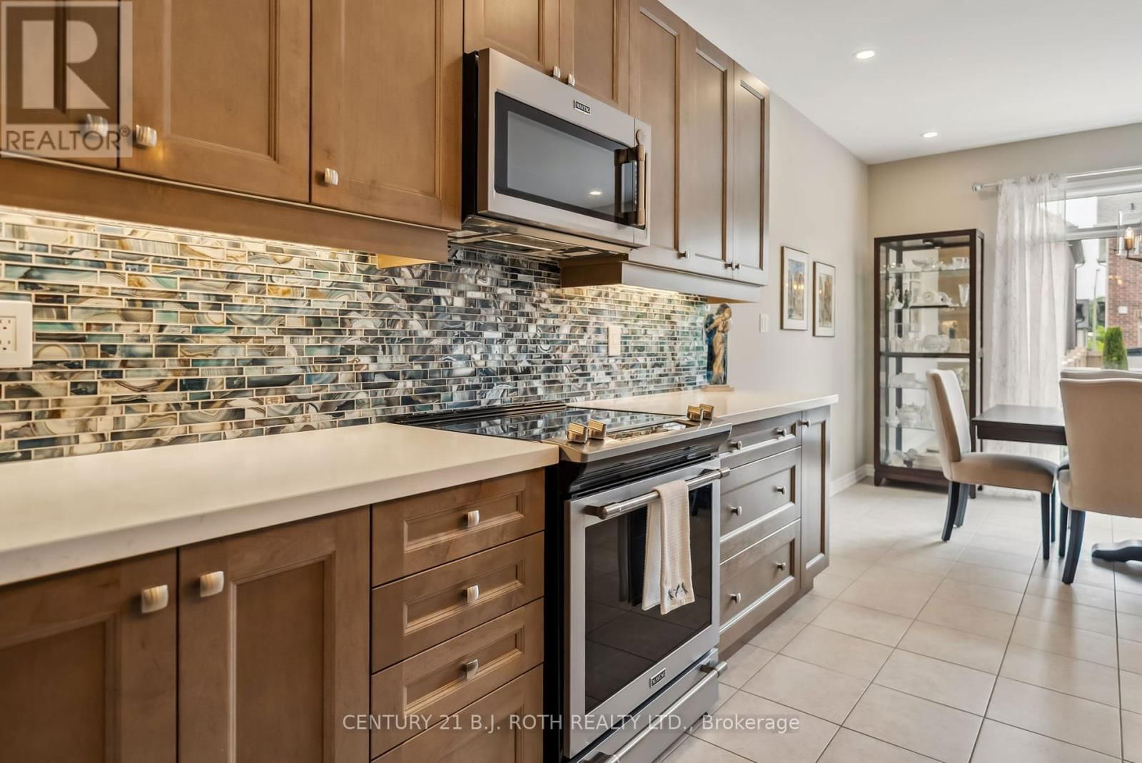 42 GLENHAVEN COURT Image 11