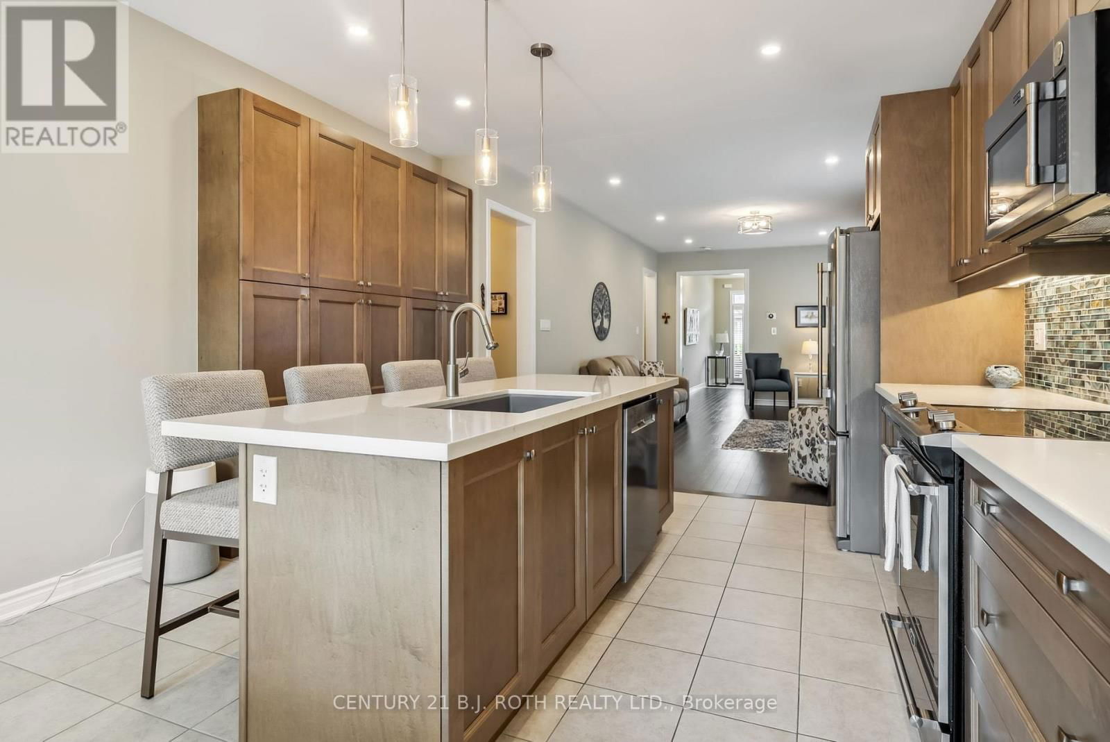 42 GLENHAVEN COURT Image 13