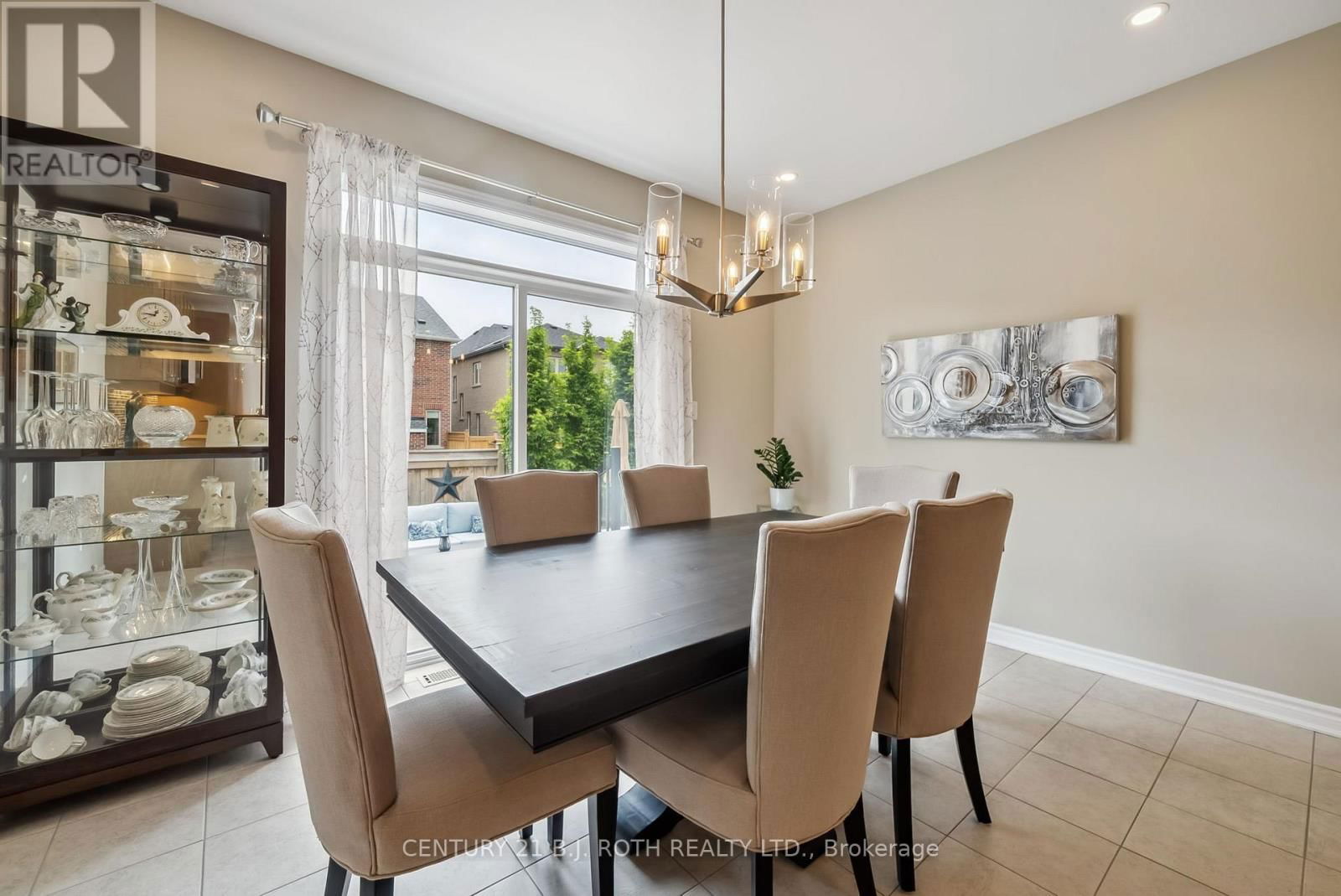 42 GLENHAVEN COURT Image 15