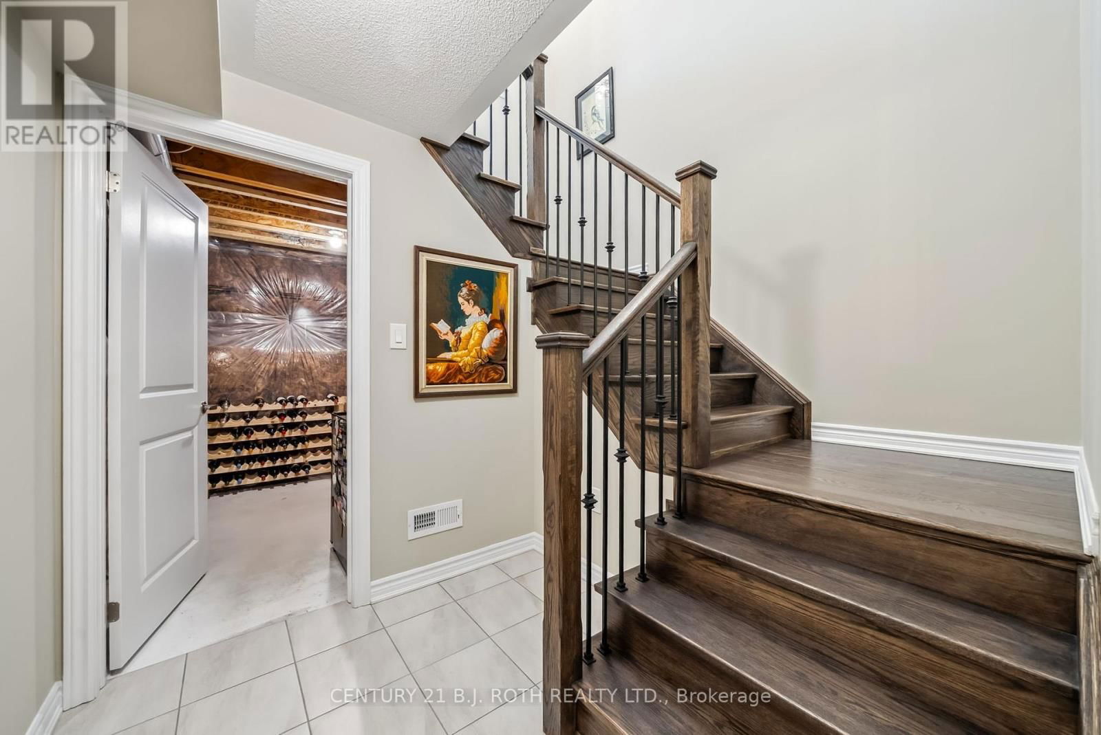 42 GLENHAVEN COURT Image 25