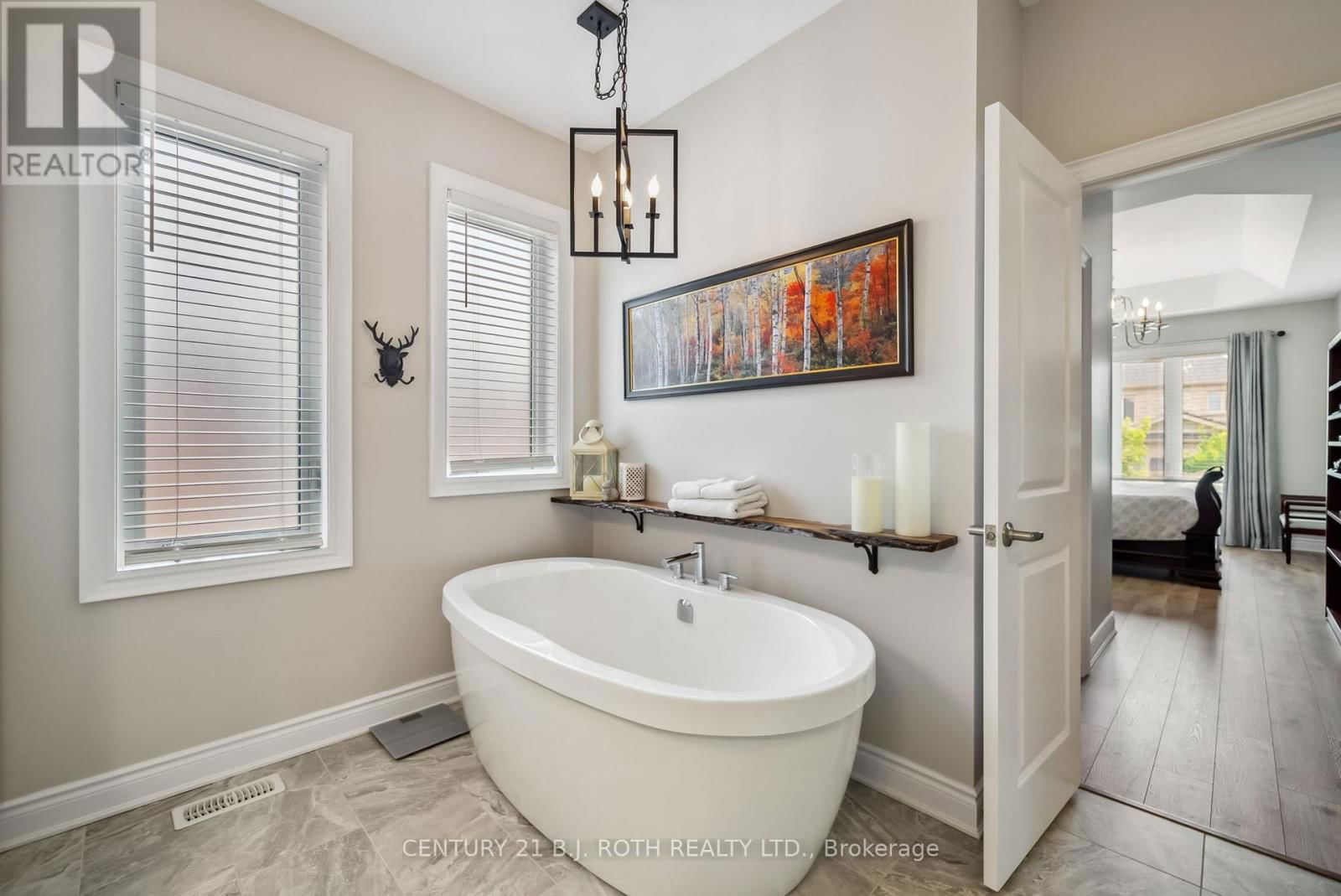 40 GLENHAVEN COURT Image 22
