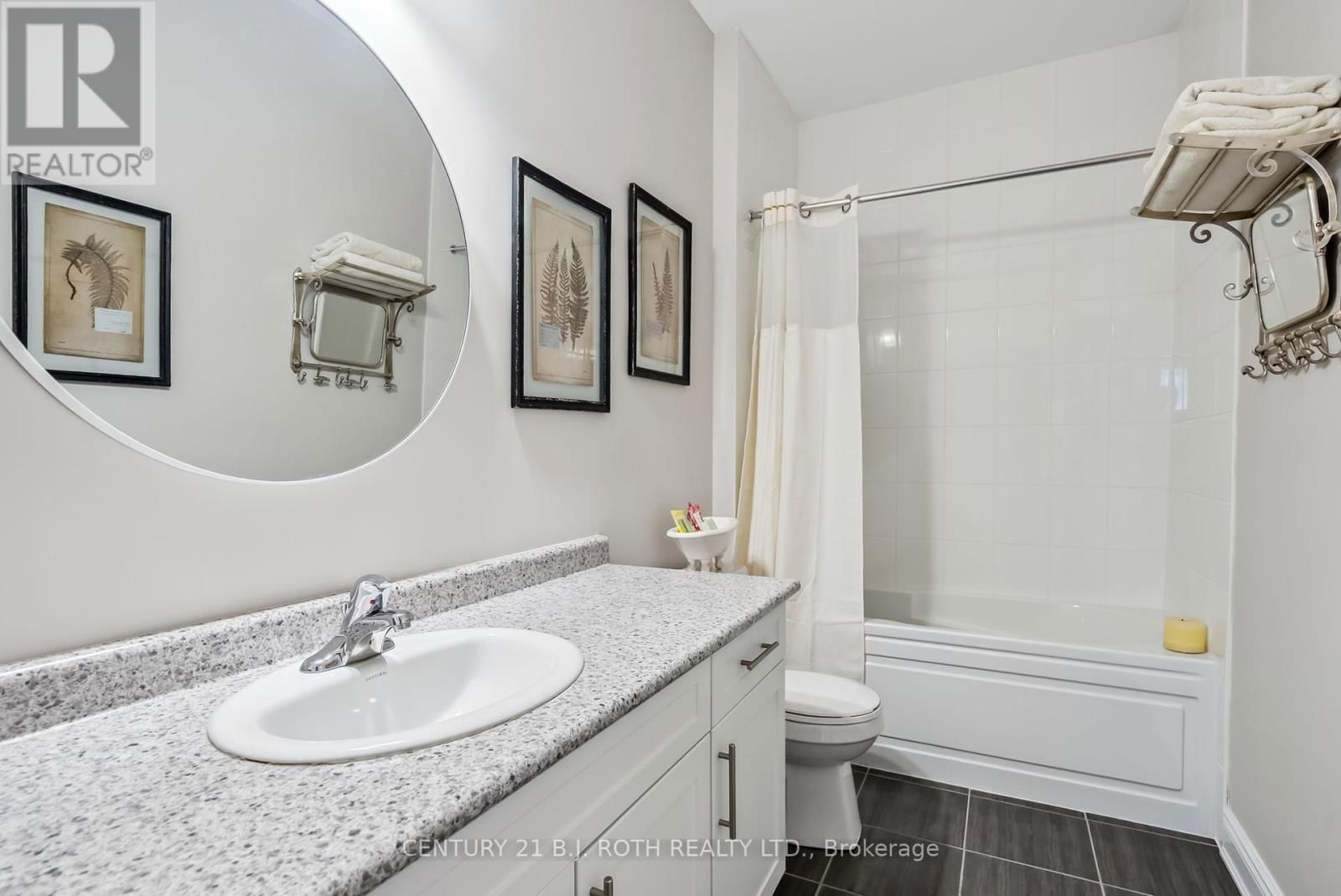 40 GLENHAVEN COURT Image 29