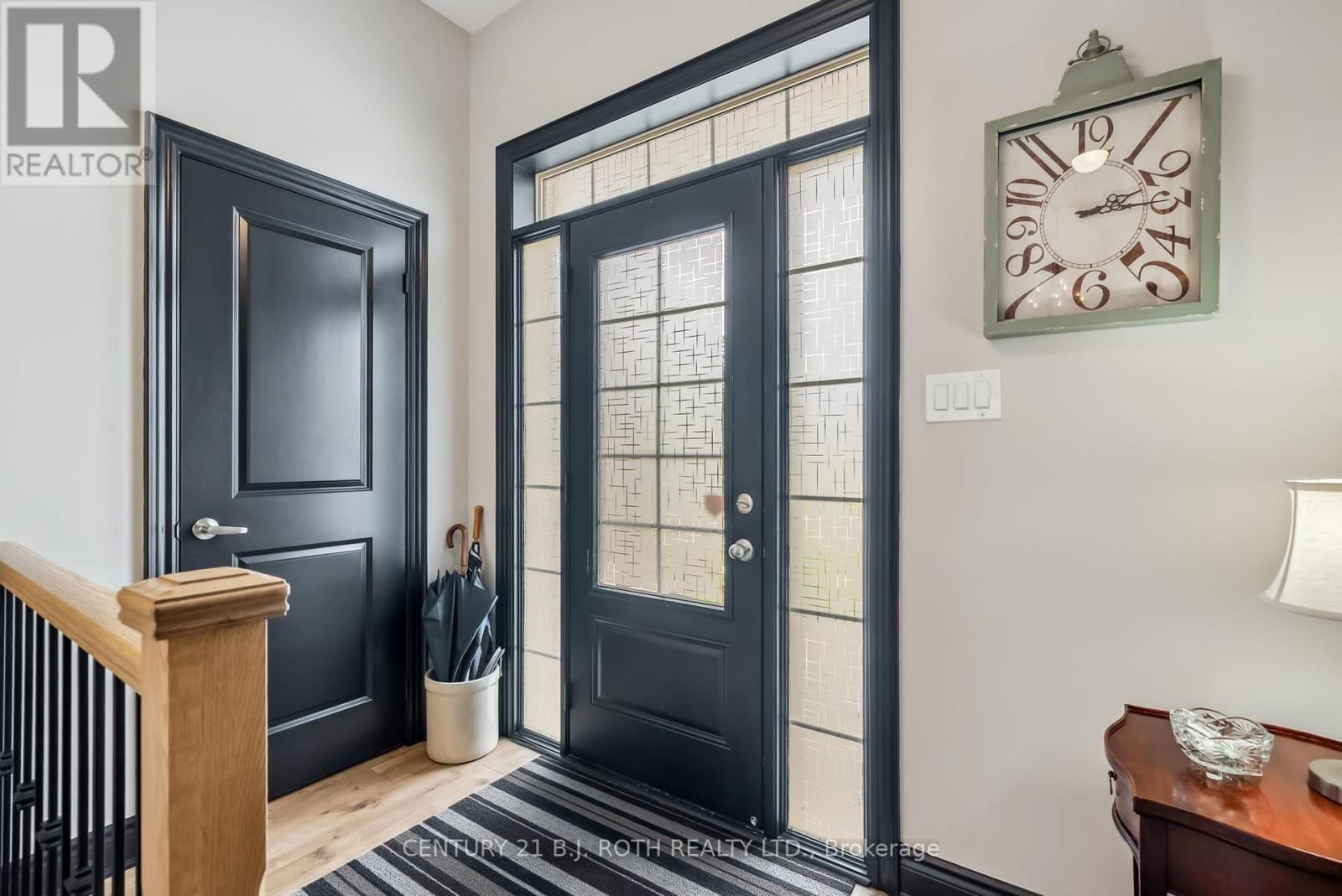 40 GLENHAVEN COURT Image 4