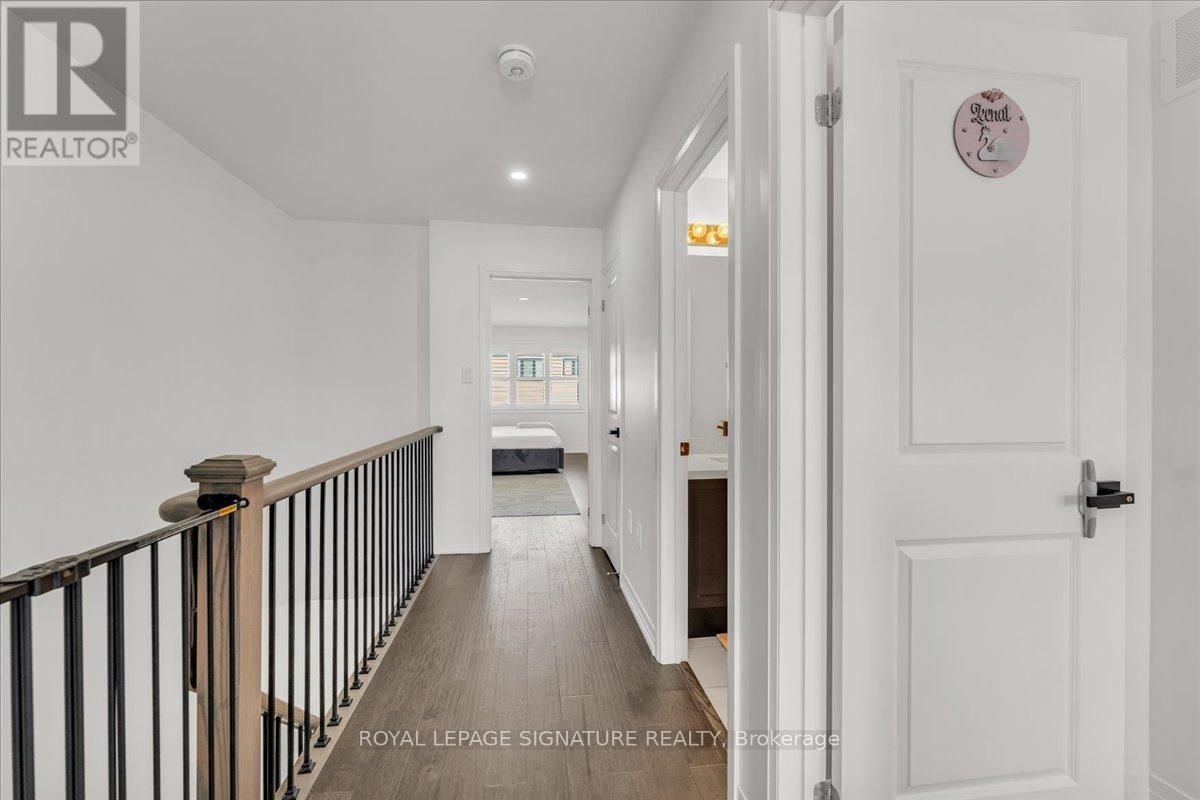145 SAILORS LANDING Image 27