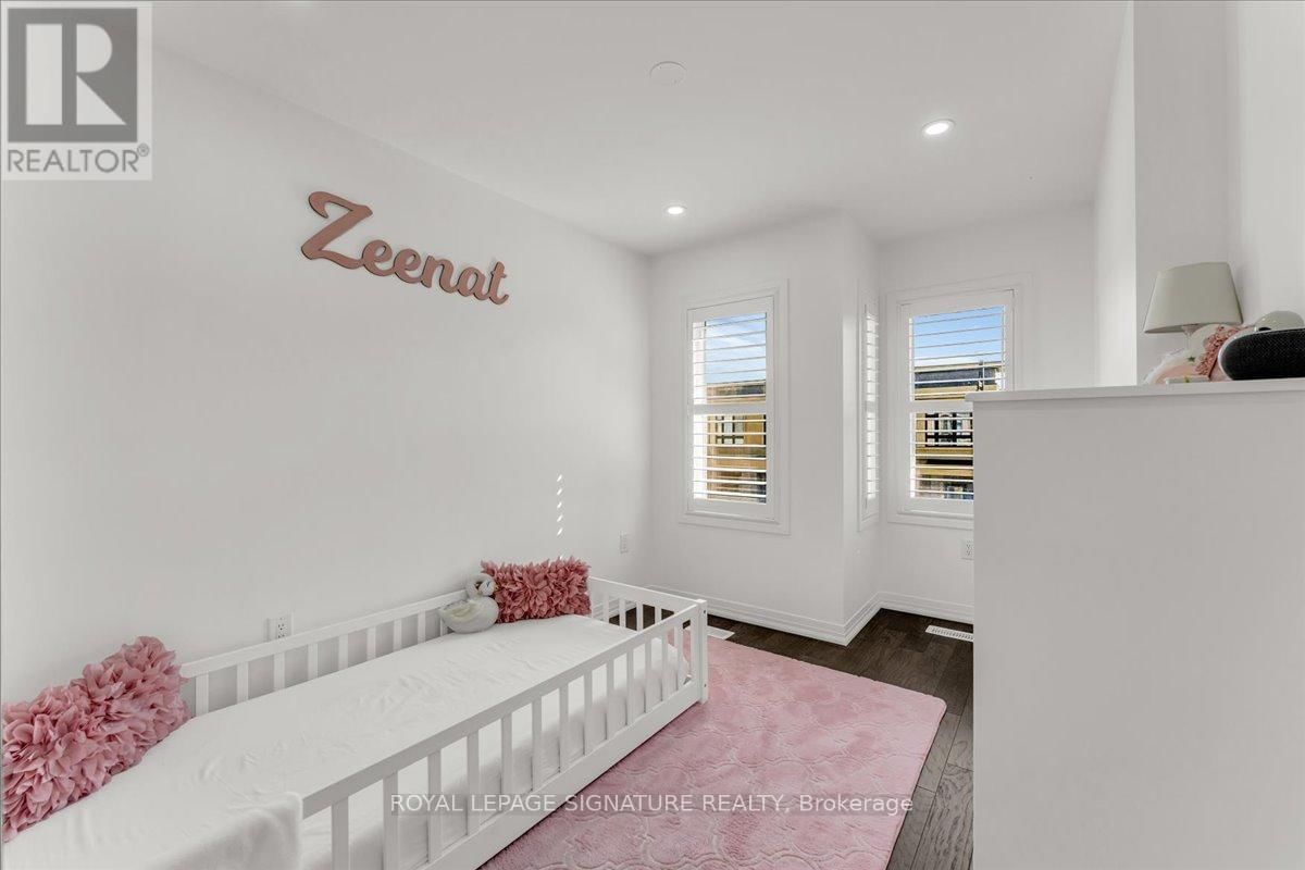 145 SAILORS LANDING Image 34