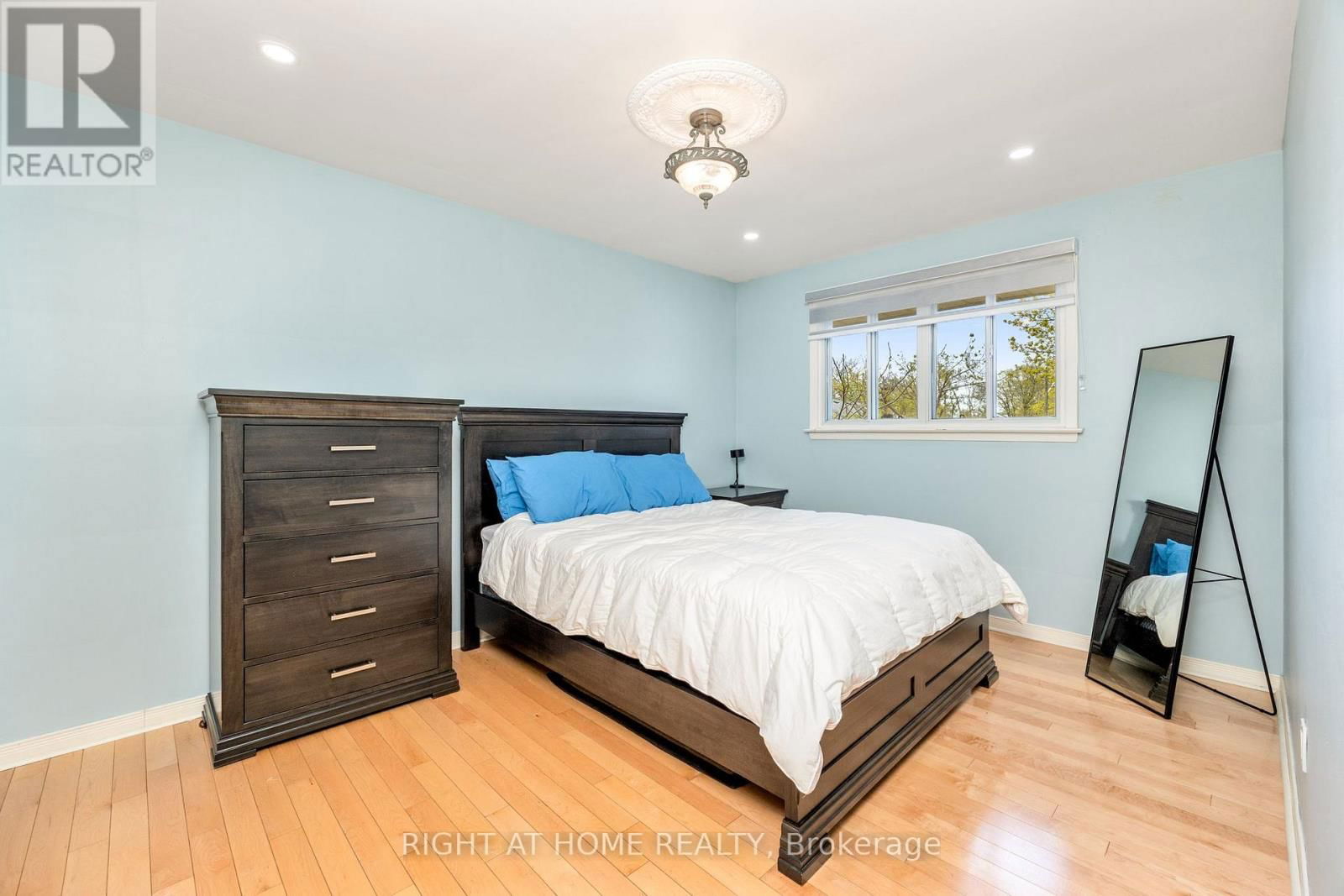 15 DALCOURT DRIVE Image 14