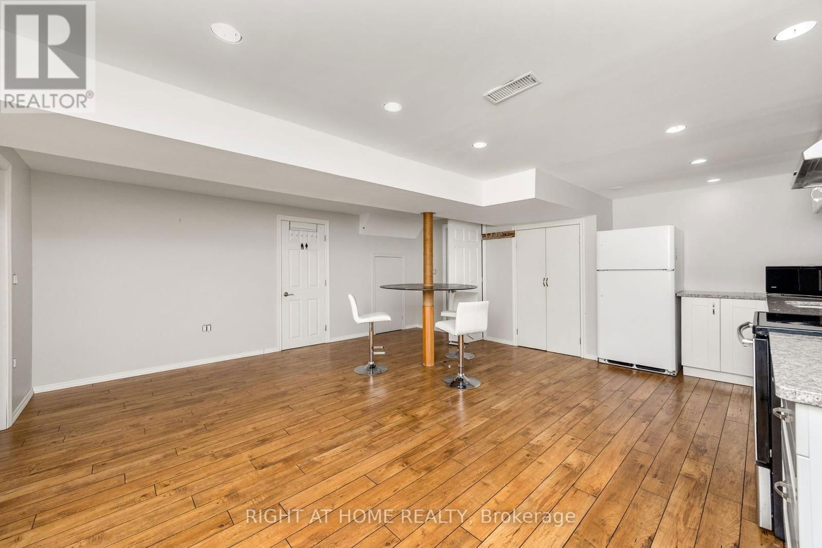 15 DALCOURT DRIVE Image 22