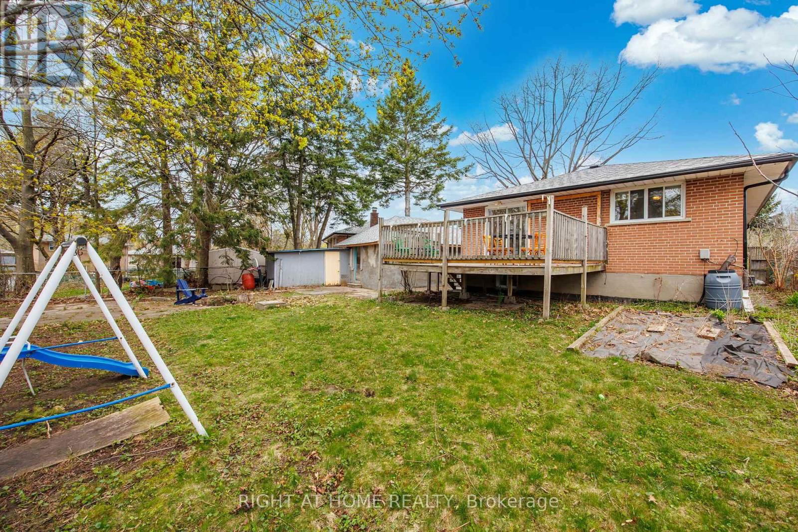 15 DALCOURT DRIVE Image 30