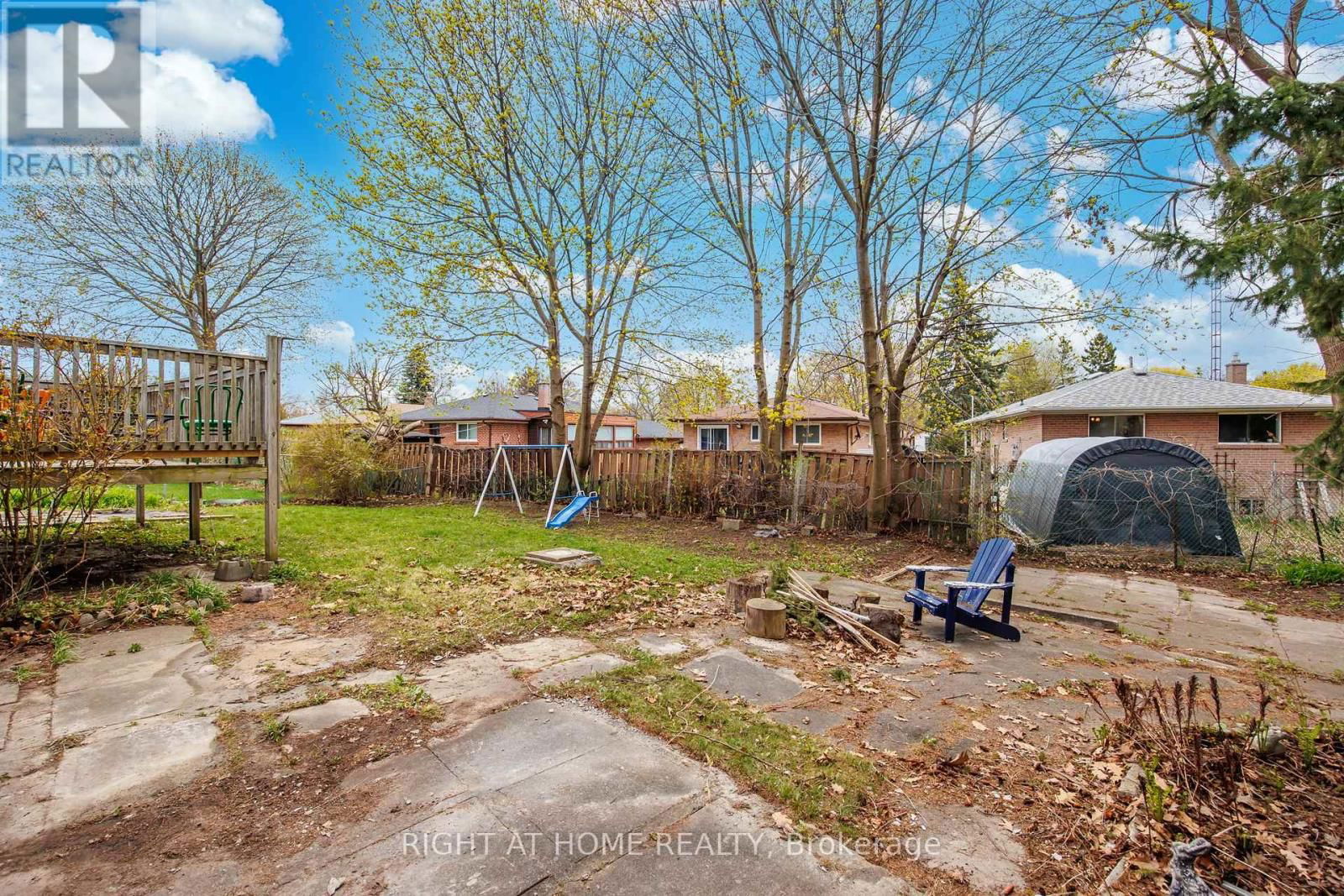 15 DALCOURT DRIVE Image 31