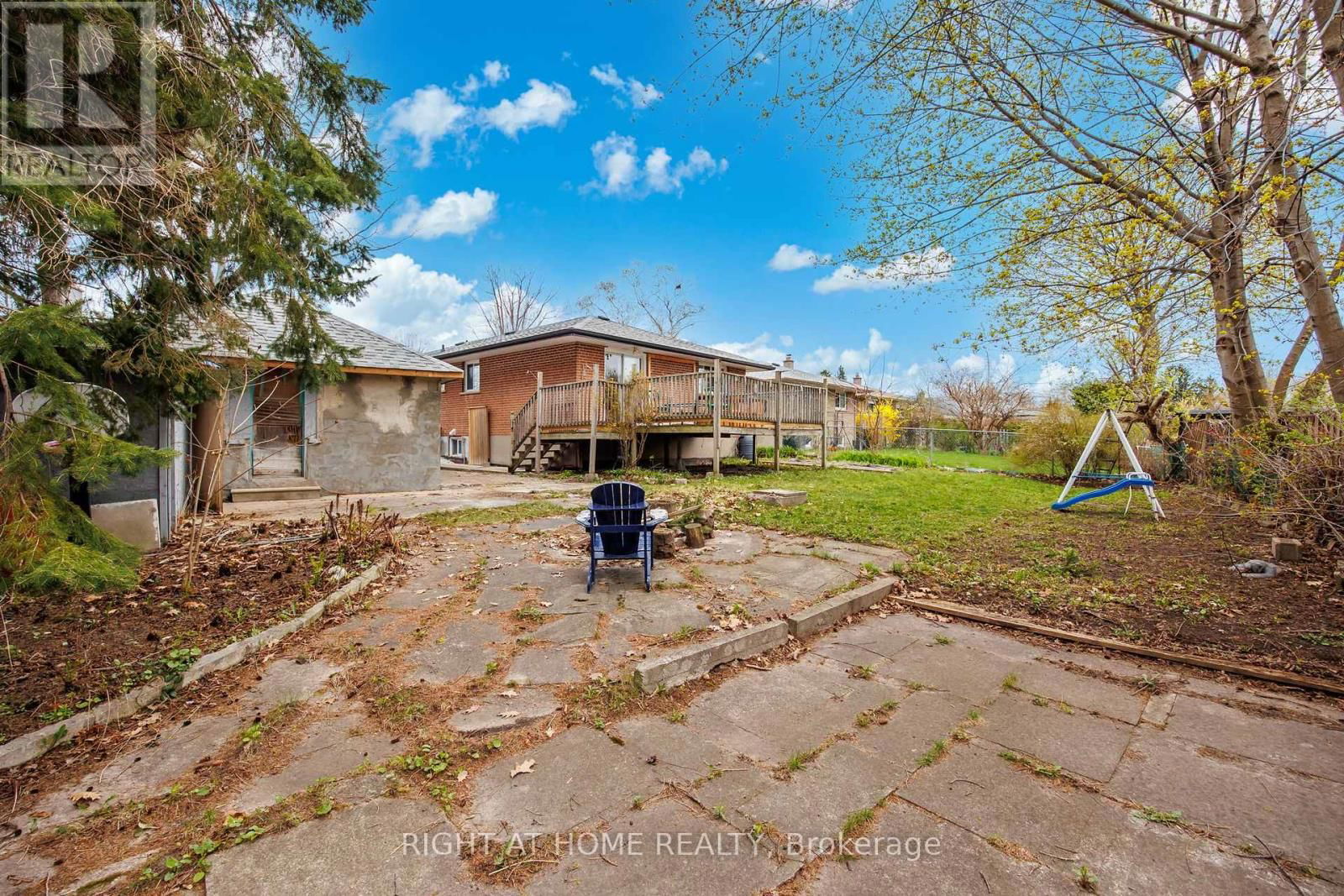 15 DALCOURT DRIVE Image 34