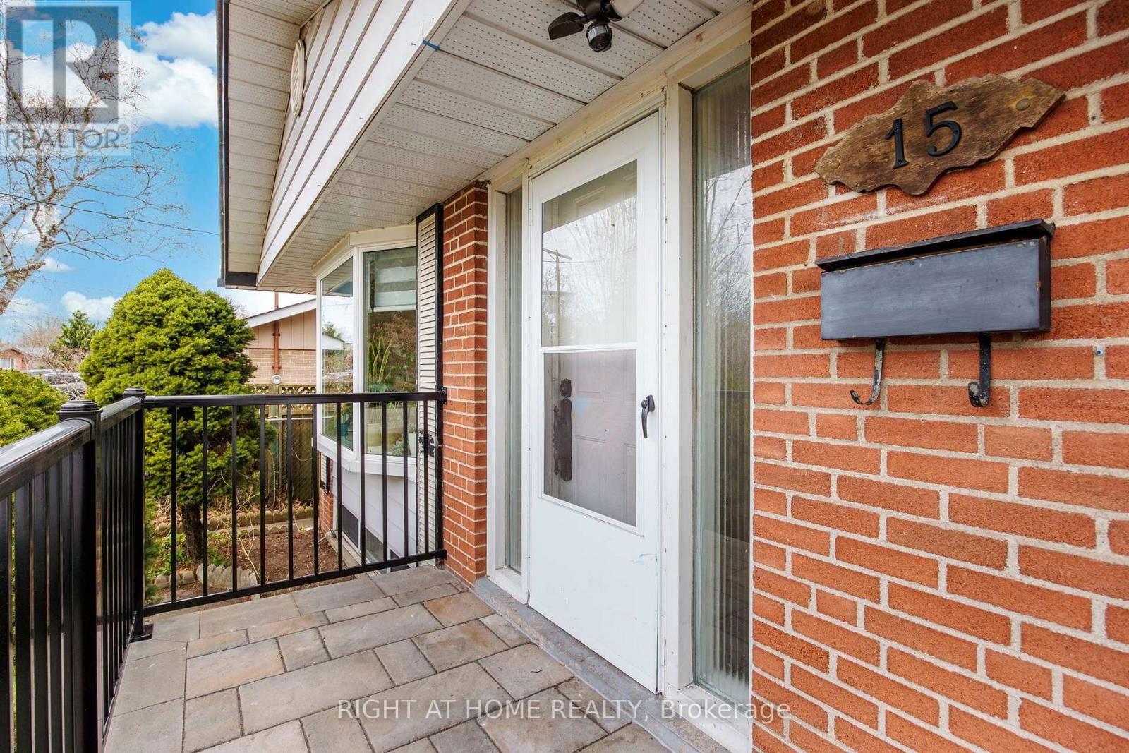 15 DALCOURT DRIVE Image 5