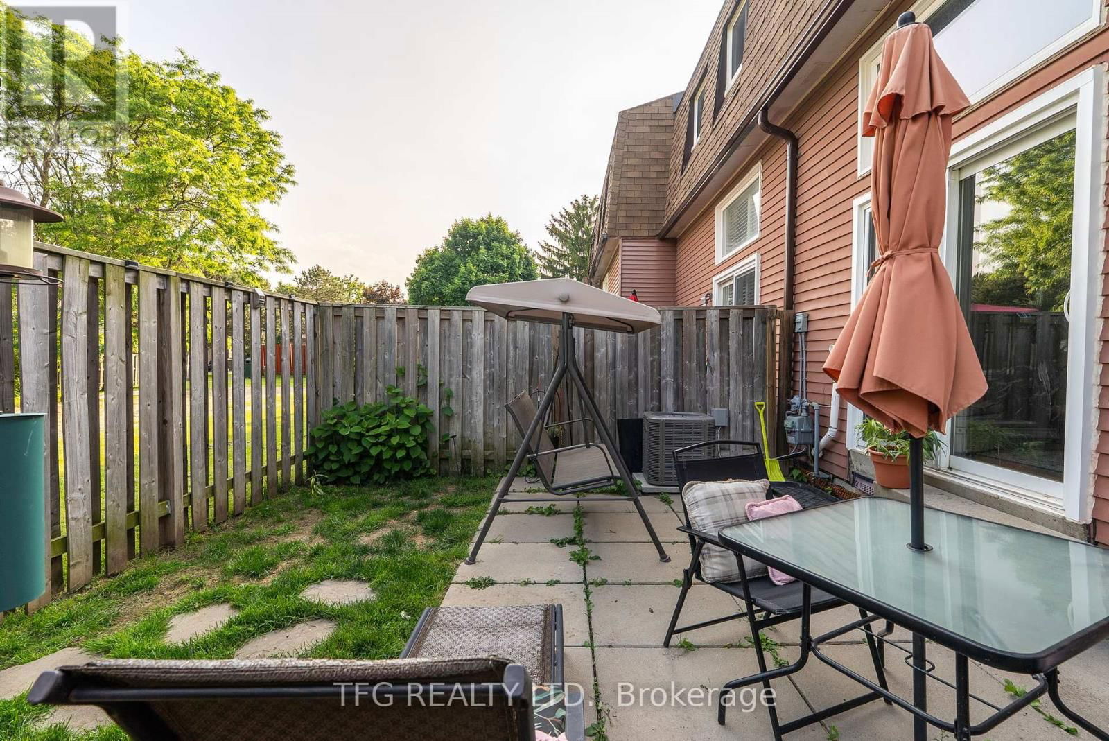 45 - 222 PEARSON STREET Image 9
