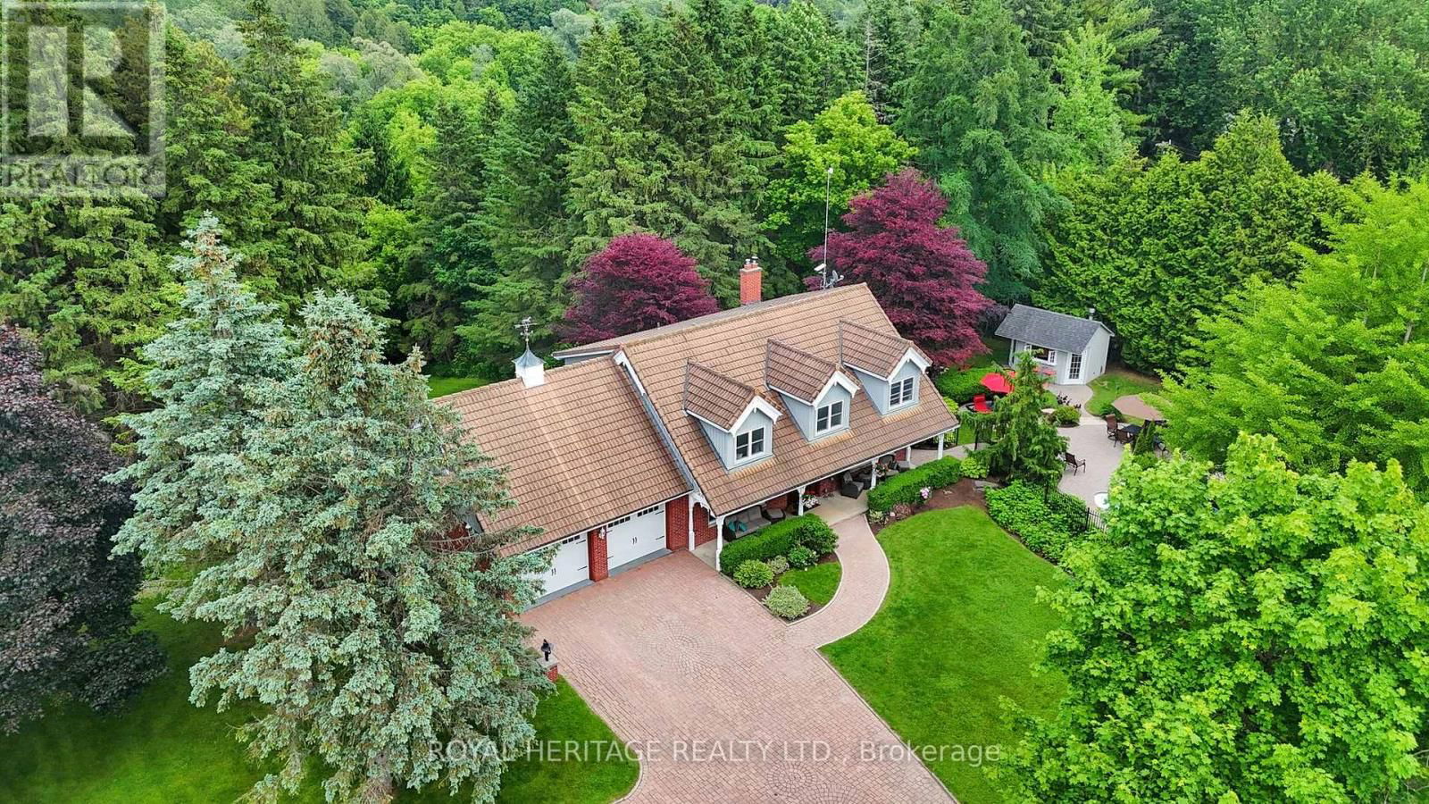 4585 CORONATION ROAD Image 1