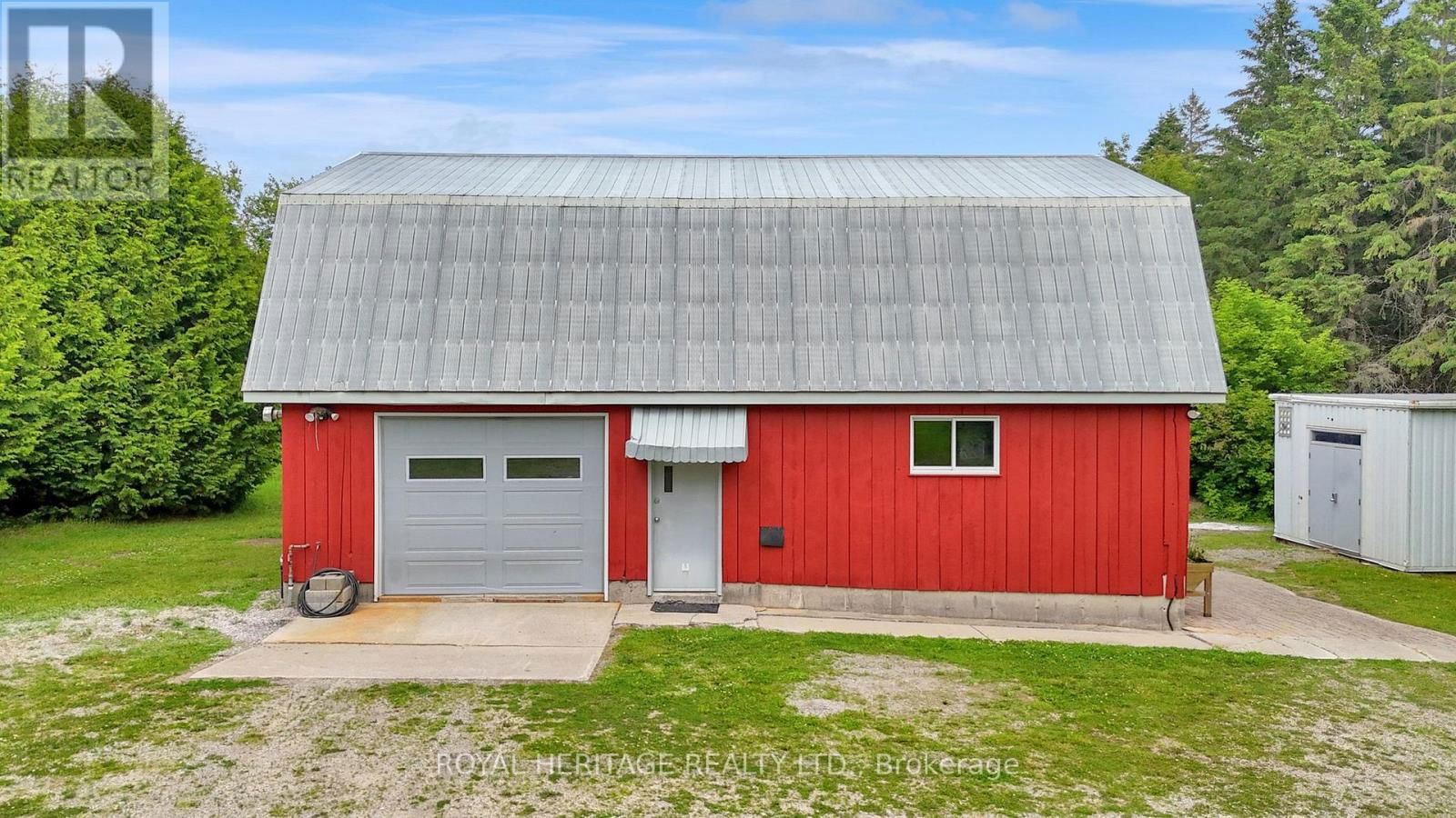 4585 CORONATION ROAD Image 10